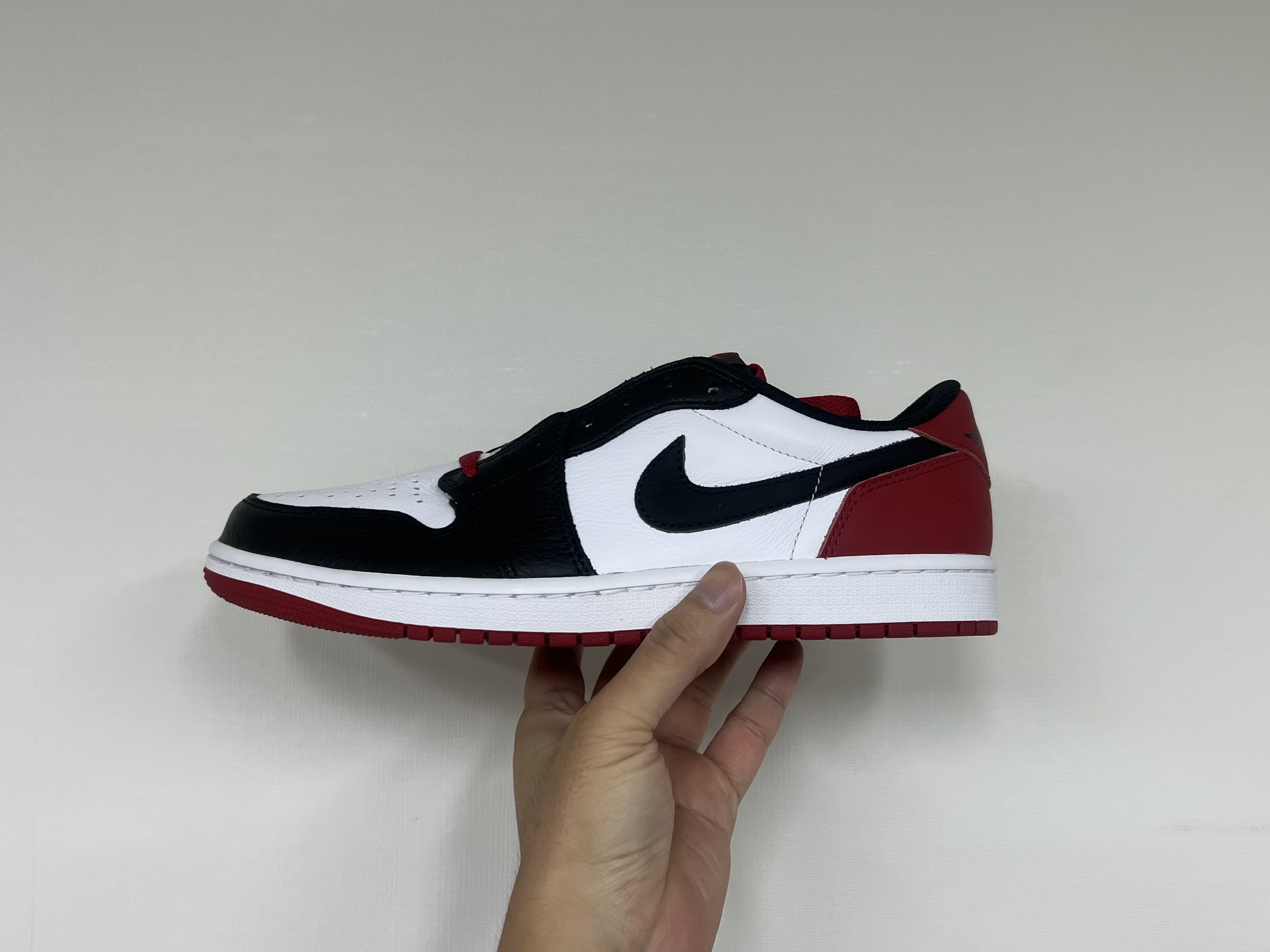 Jordan 1 Retro Low OG Black Toe 착용 스타일