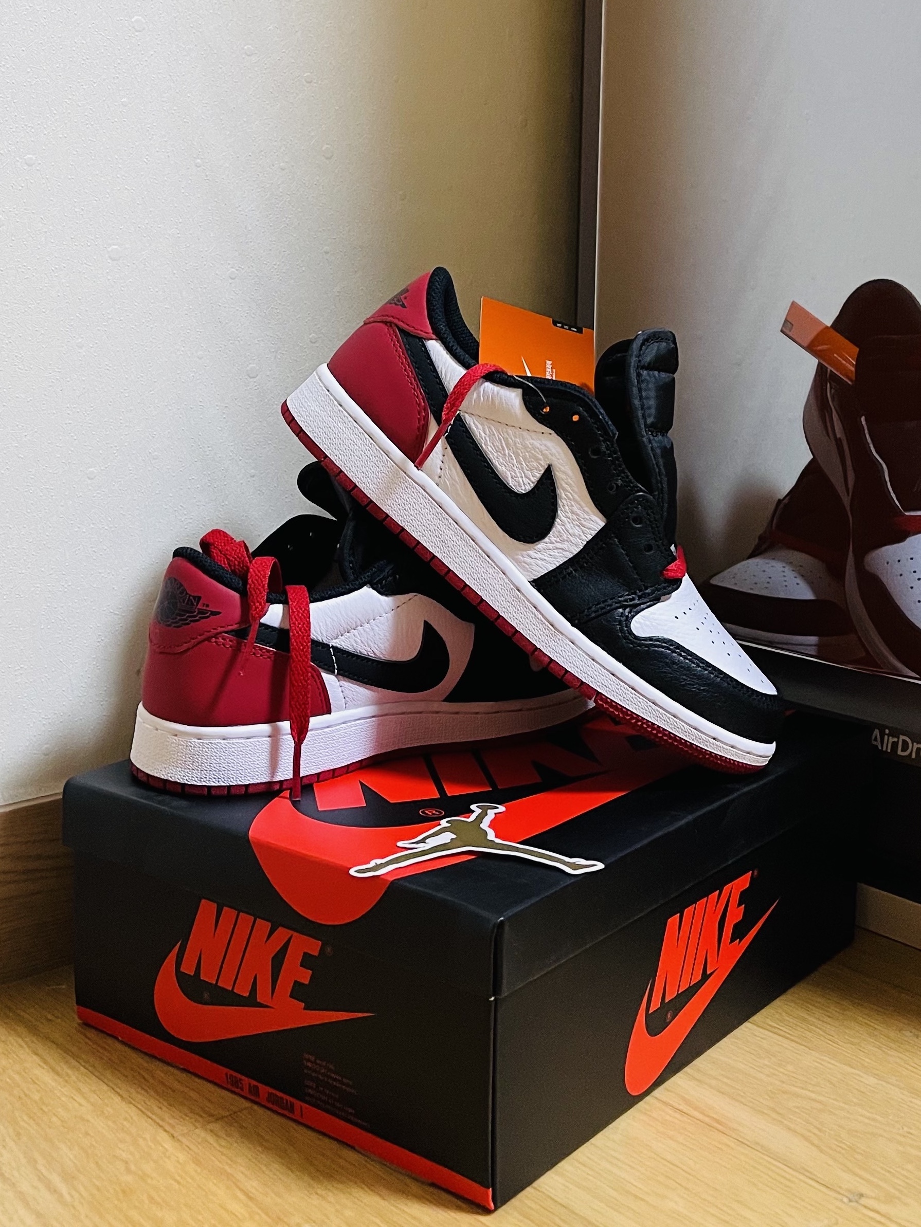 (GS) Jordan 1 Retro Low OG Black Toe 착용 스타일