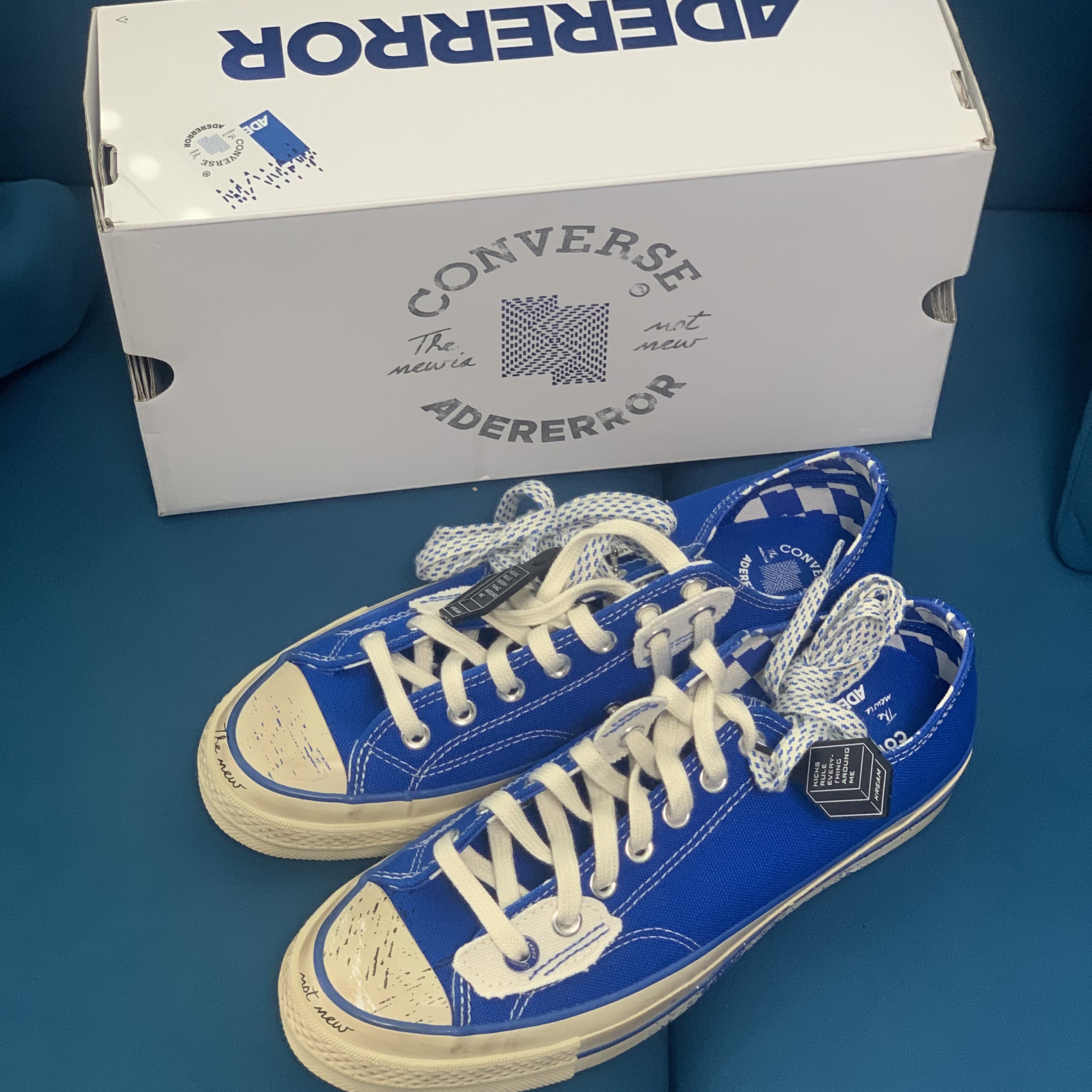Converse x Ader Error Chuck 70 Ox Imperial Blue 착용 스타일