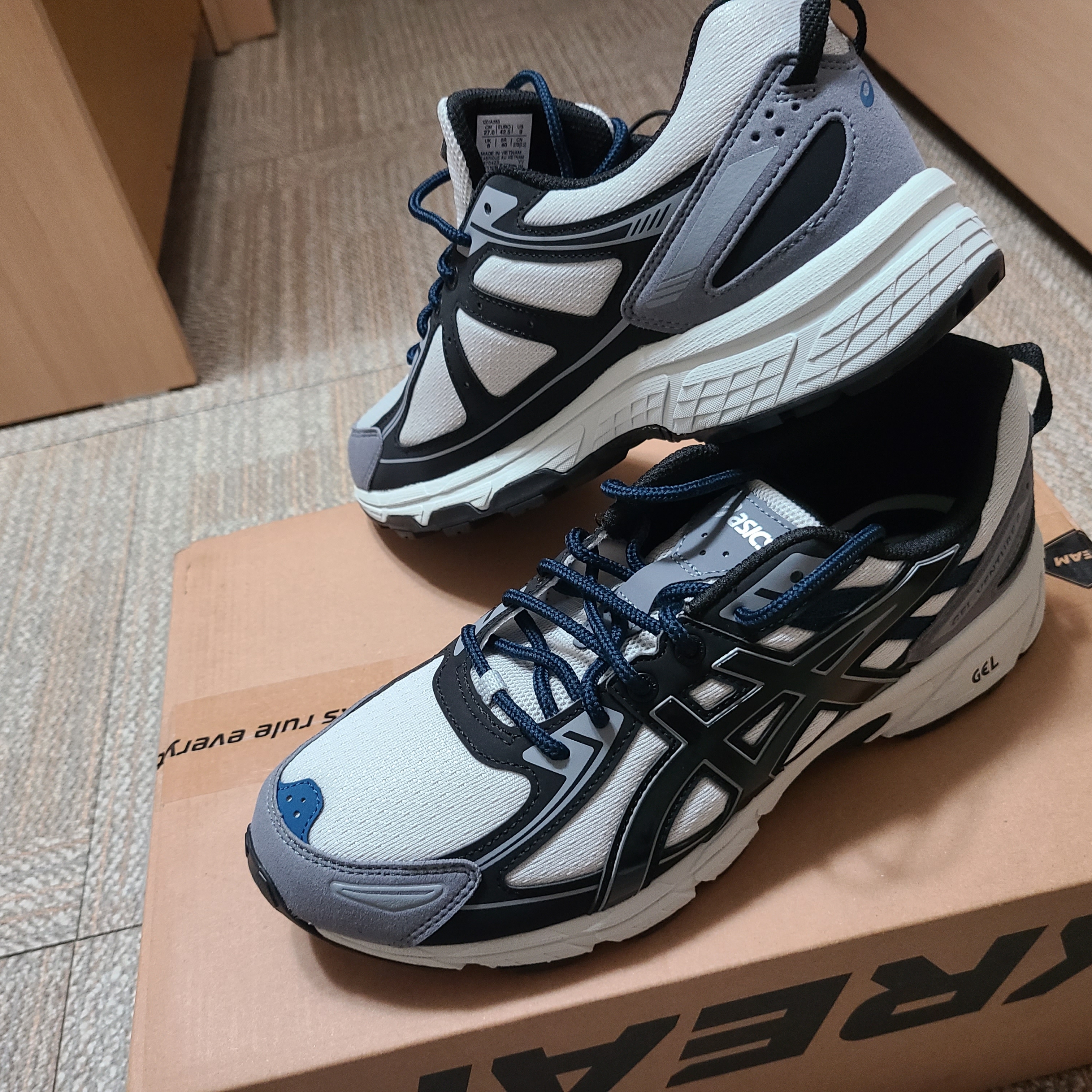 Asics Gel-Venture 6 SPS Glacier Grey 착용 스타일