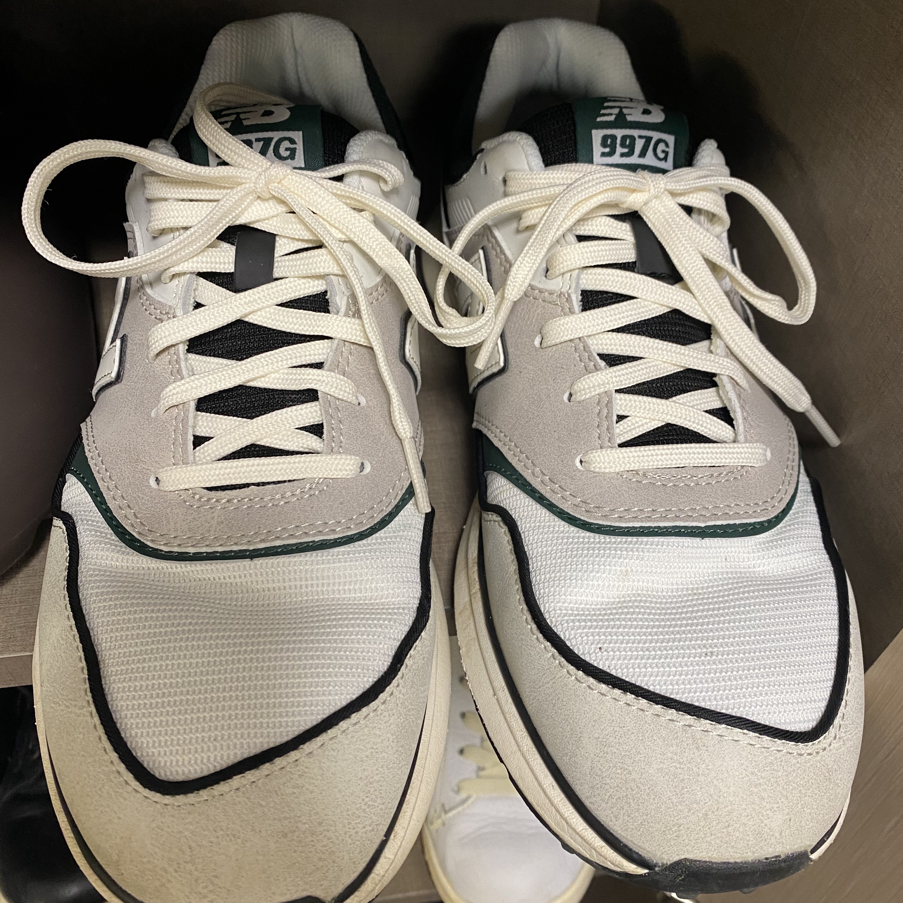 New Balance x Malbon 997 Golf Grey Green 착용 스타일