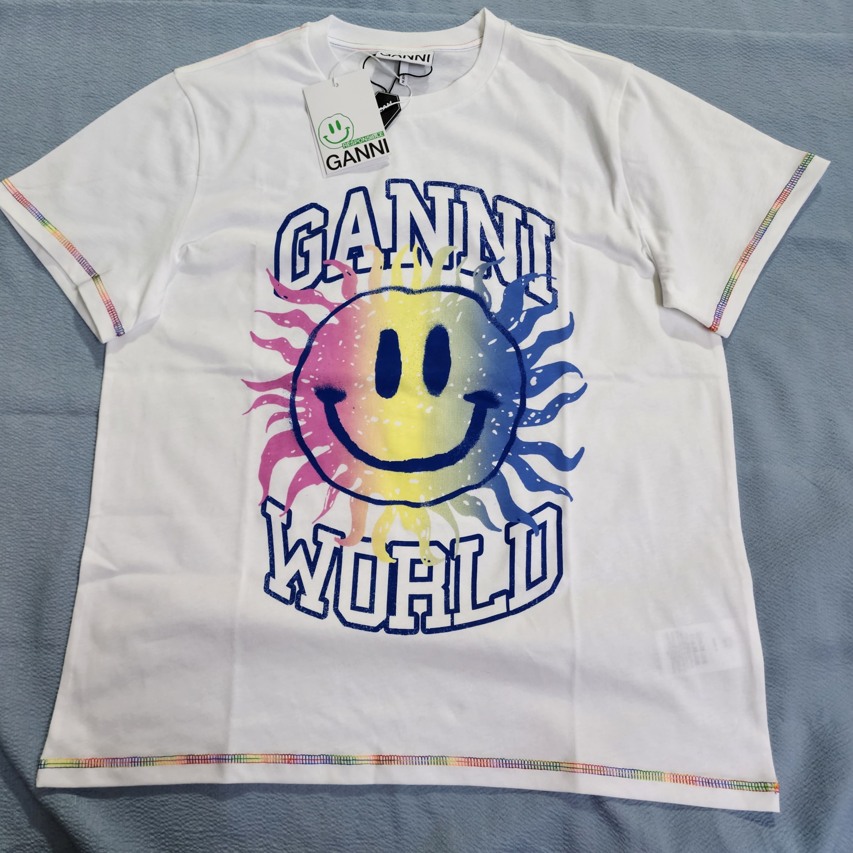 (W) Ganni Smiley T-Shirt Bright White 착용 스타일