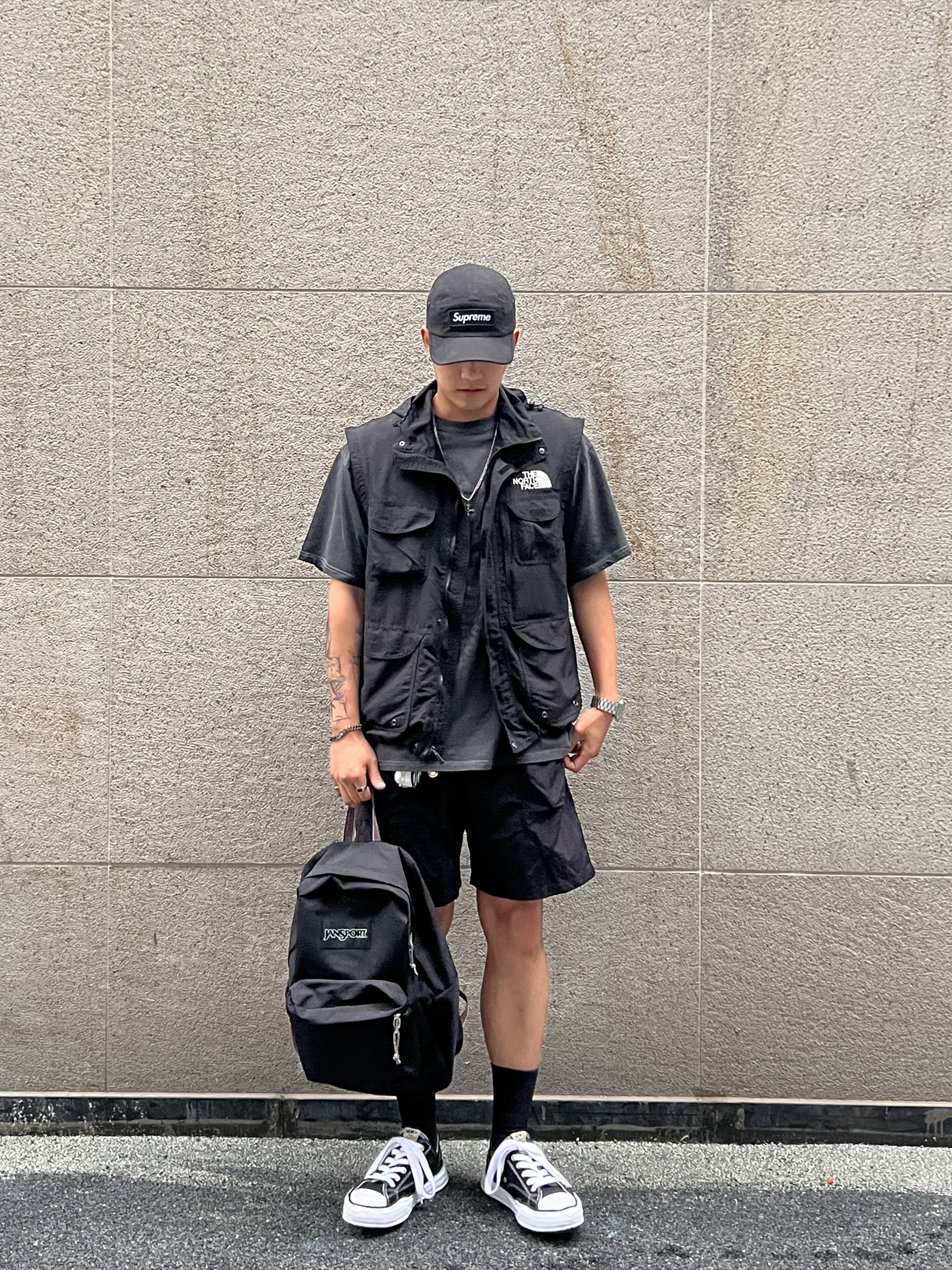 Supreme x The North Face Trekking Convertible Jacket Black - 22SS, Maison Mihara Yasuhiro Peterson OG Sole Canvas Low Sneakers Black 착용 스타일 - 1