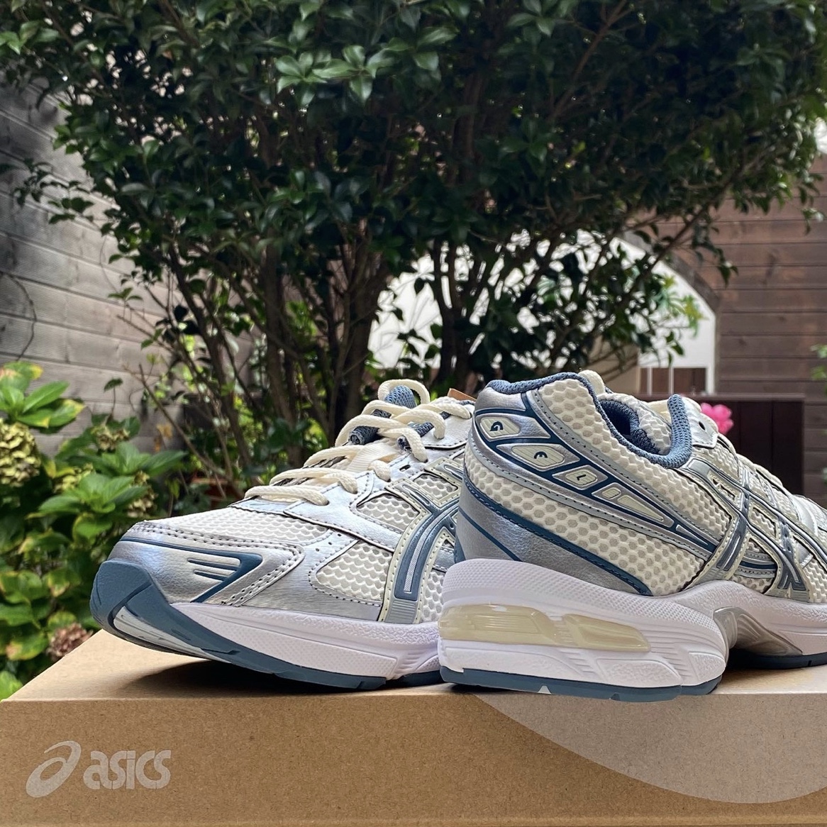 Asics Gel-1130 Cream Ironclad 착용 스타일 - 3