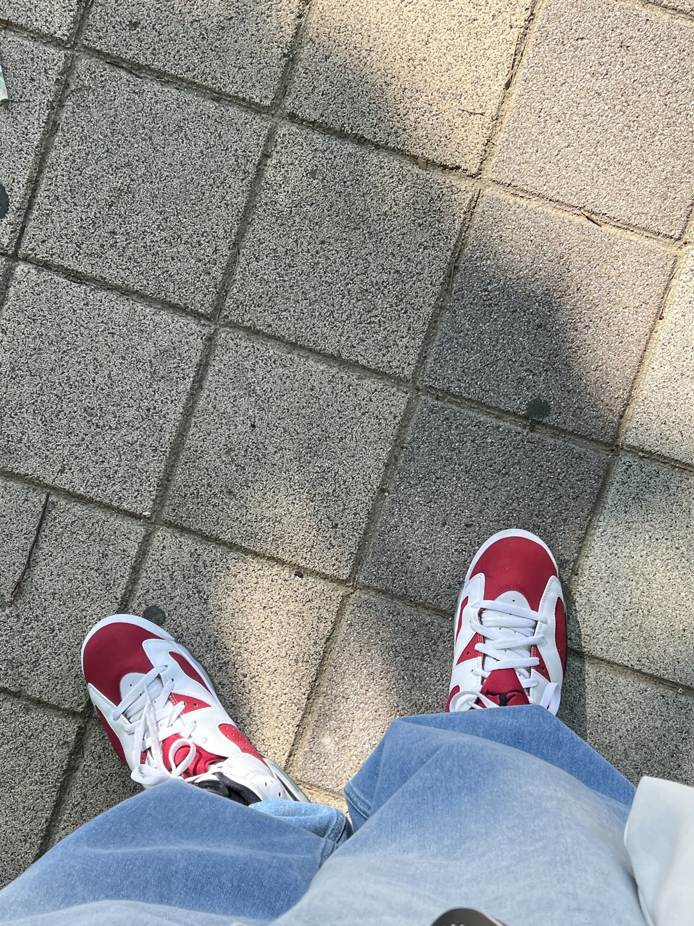 Jordan 6 Retro Carmine 2021 착용 스타일 - 3