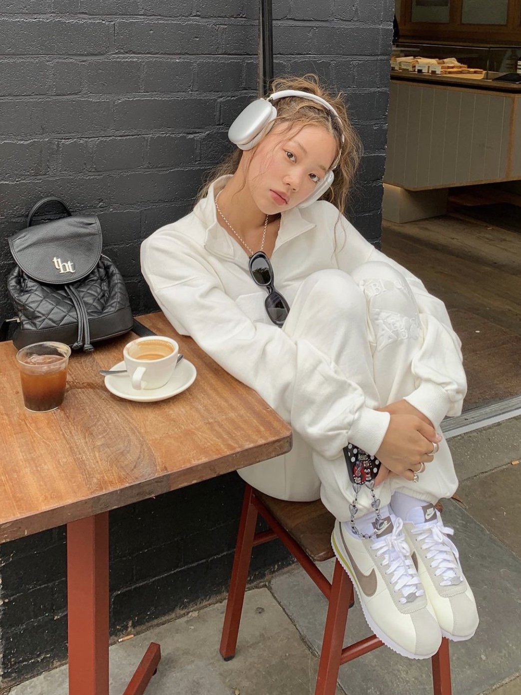Apple AirPods Max Lightning Silver (Korean Ver.), (W) Nike Cortez 23 Kkachi 착용 스타일