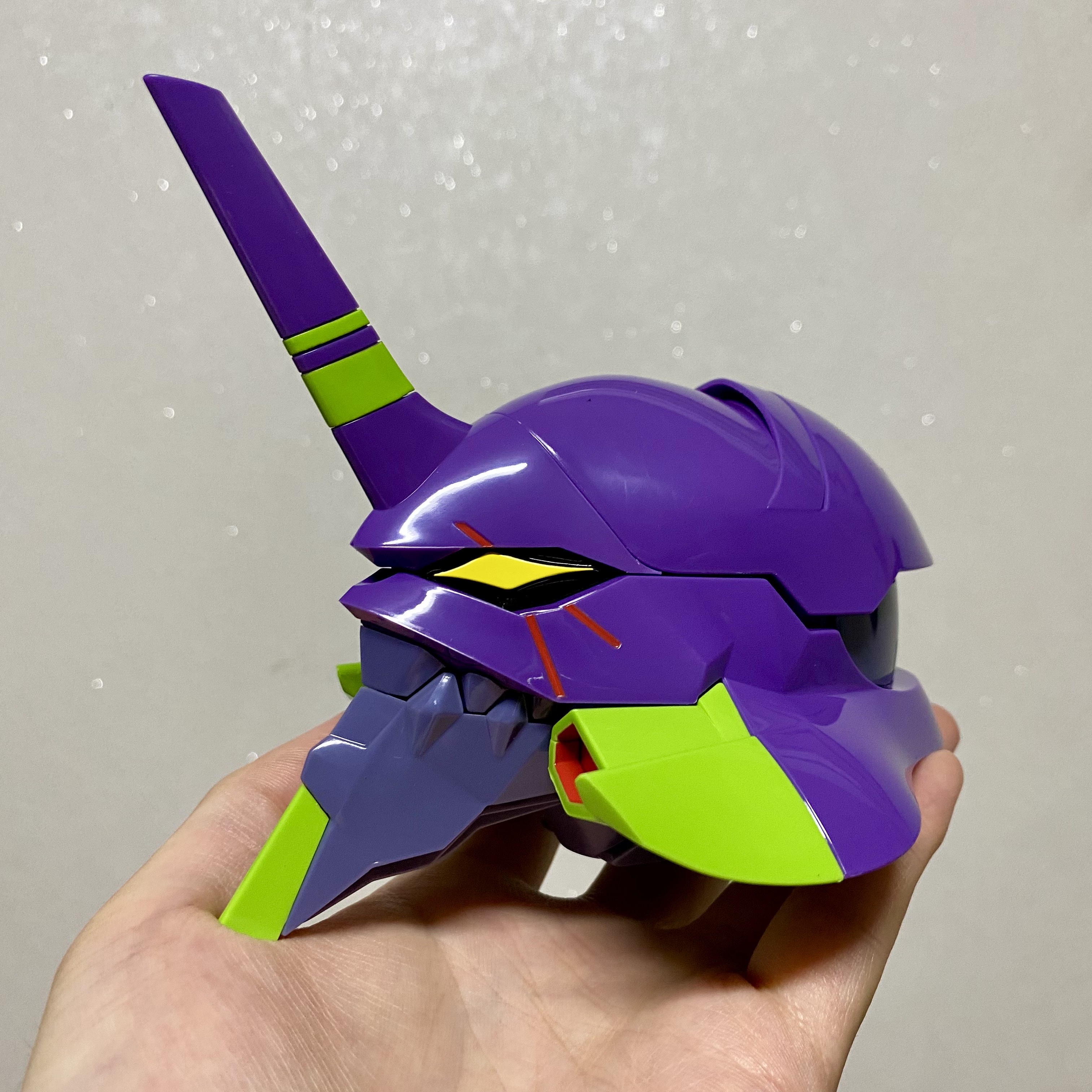 Casetify x Evangelion Test Type-01 Collectible AirPods Pro 2nd Gen Case 착용 스타일 - 3