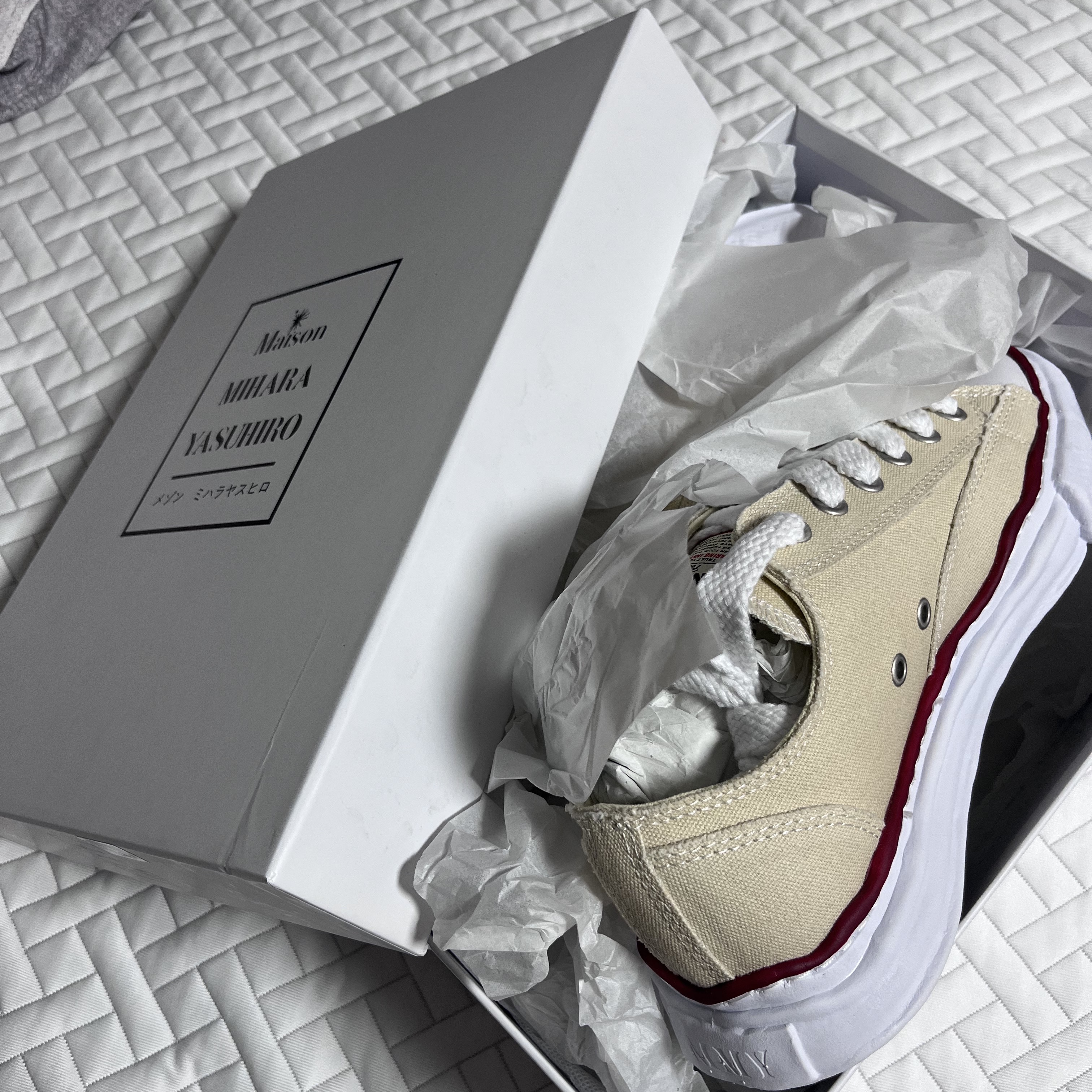 Maison Mihara Yasuhiro Peterson OG Sole Canvas Low-top Sneakers Natural 착용 스타일