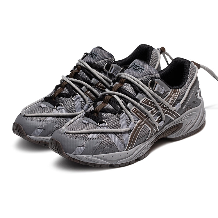 Asics Gel-Kahana TR V2 Gray Brown 착용 스타일 - 1