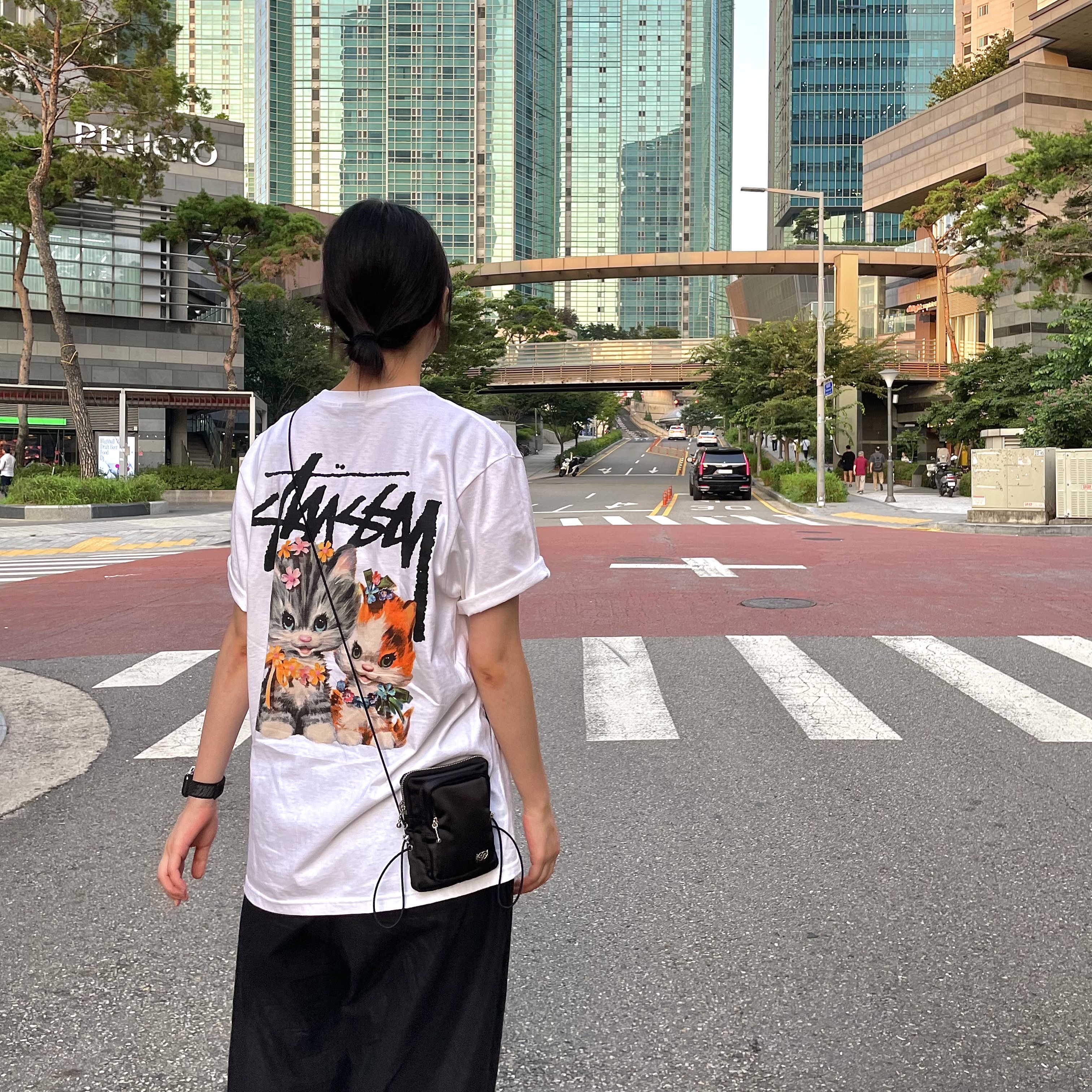 Stussy Kittens T-Shirt White 착용 스타일
