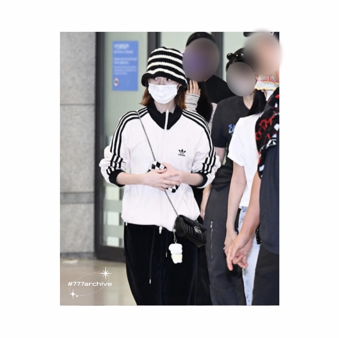 Adidas Adicolor Classic Waffle Beckenbauer Track Jacket Wonder White - KR Sizing, Stussy Swirl Knit Bucket Hat Black 착용 스타일 - 2