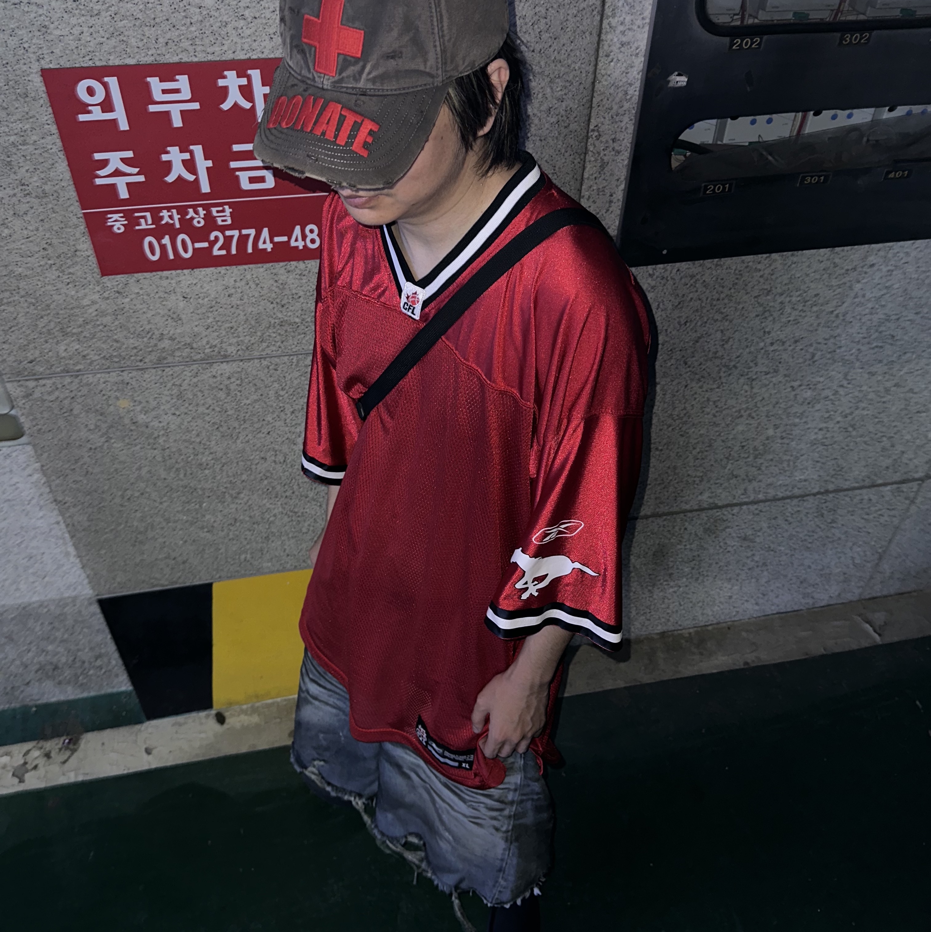 Project G/R Reworked Bermuda Shorts Blue, Project G/R Red Cross Donate Cap Washed Brown 착용 스타일 - 2