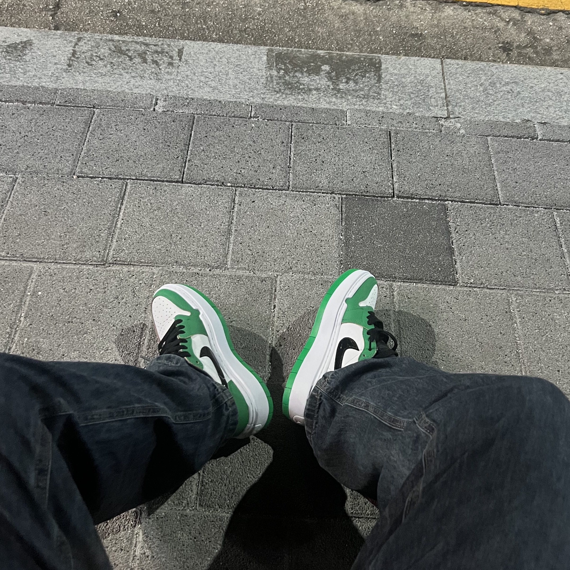 (W) Jordan 1 Elevate Low SE Lucky Green 착용 스타일