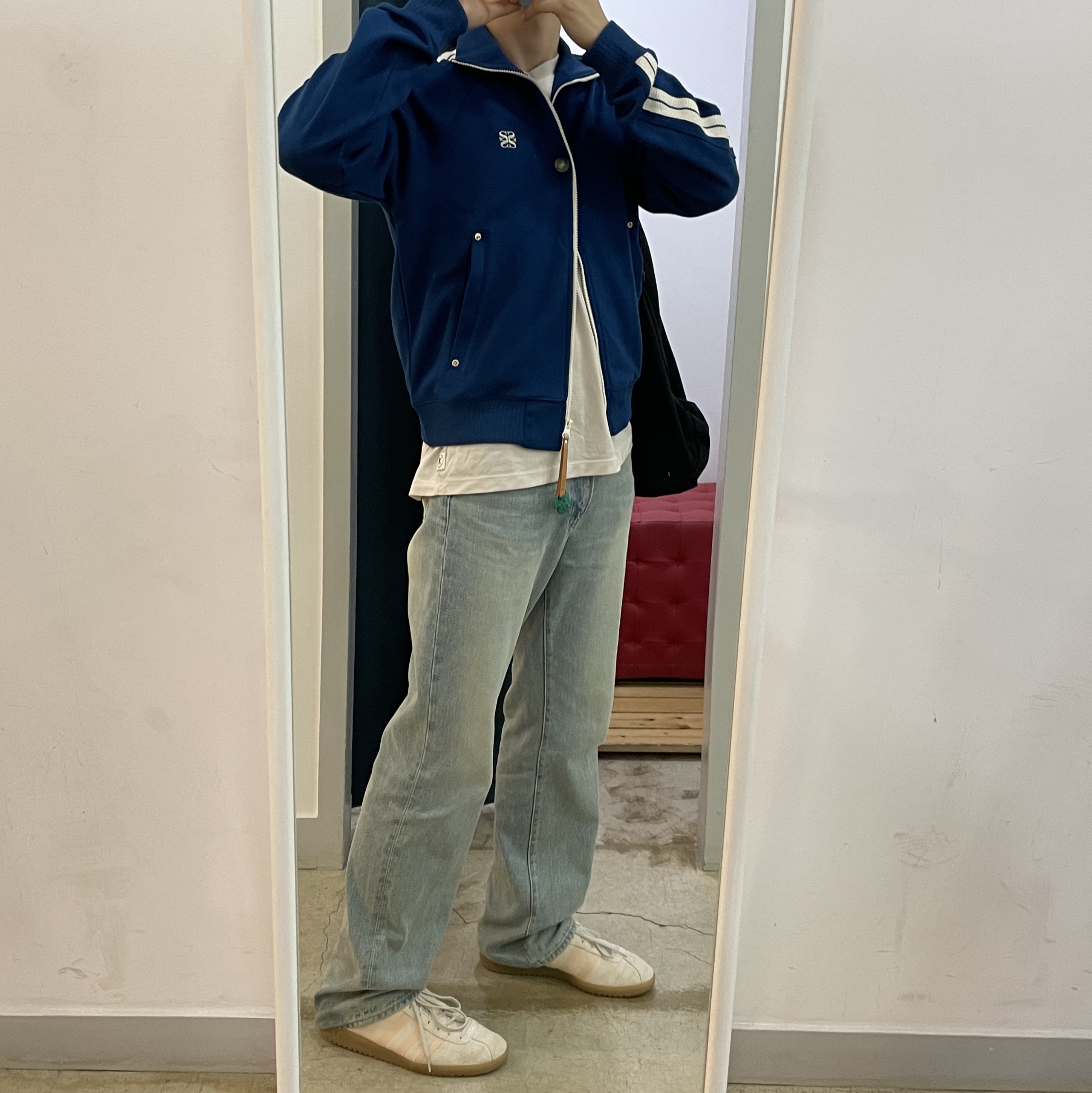 Adidas Bermuda Wonder White 착용 스타일