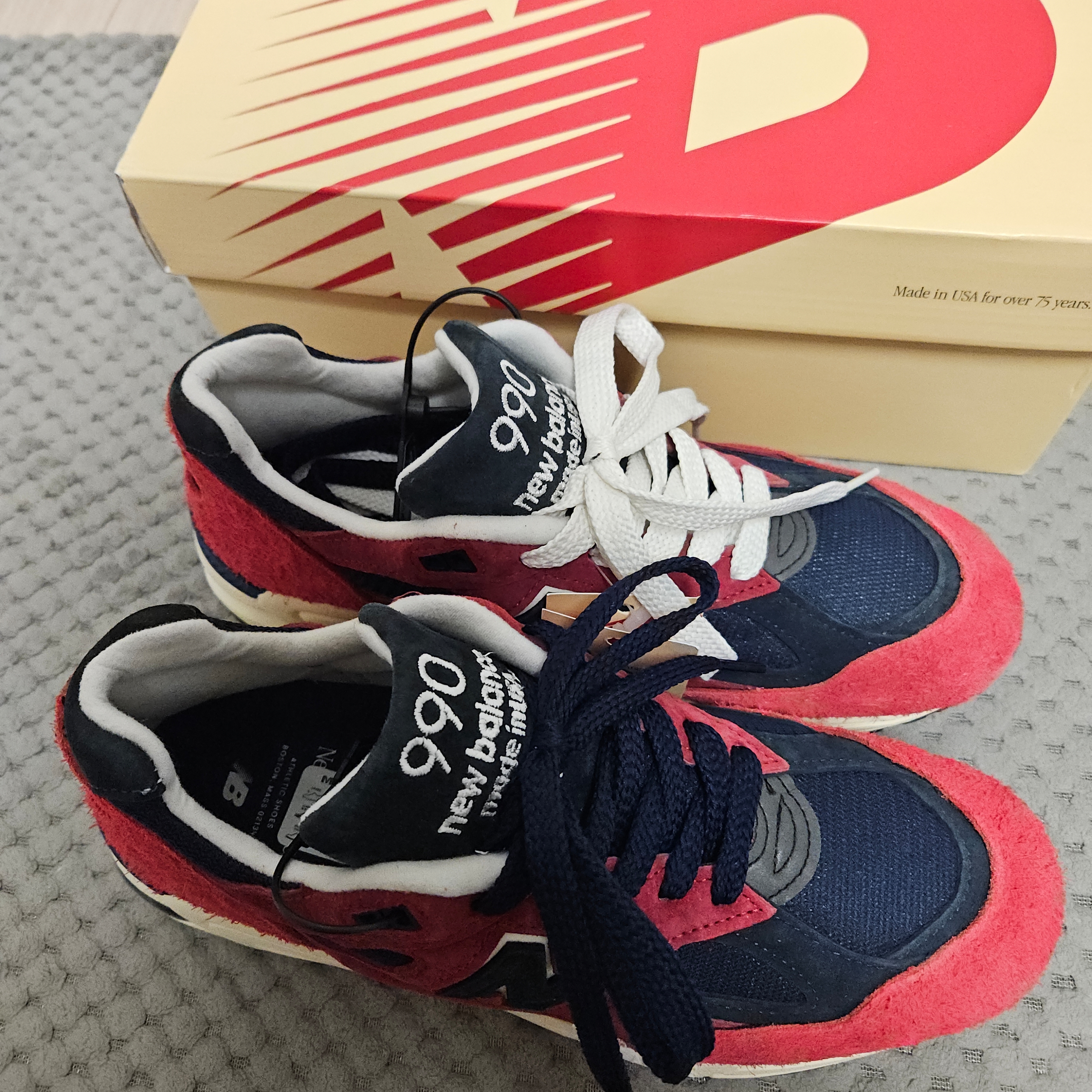 New Balance 990v2 Made in USA Chrysanthemum Navy 착용 스타일 - 5