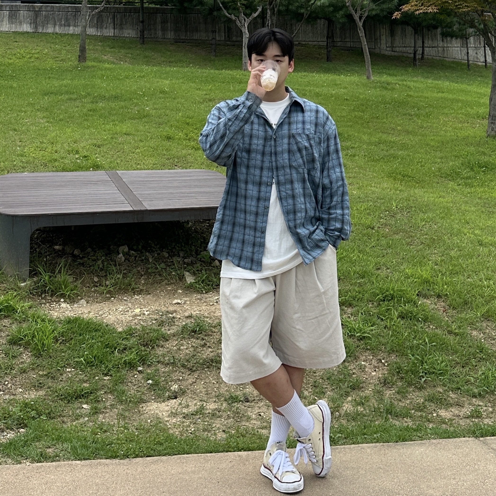 Maison Mihara Yasuhiro Peterson OG Sole Canvas Low-top Sneakers Natural 착용 스타일 - 1