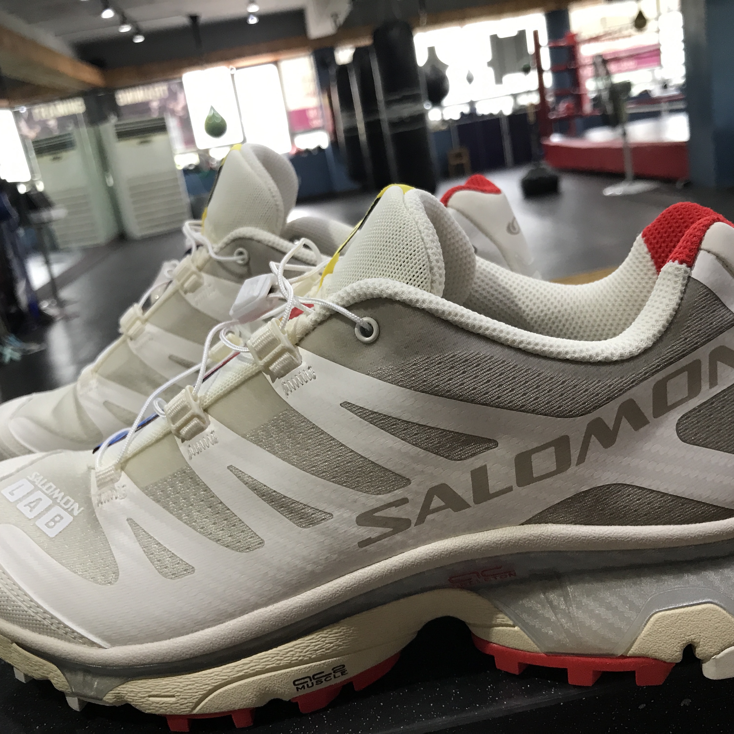 Salomon XT-4 Vanilla Ice 착용 스타일 - 2