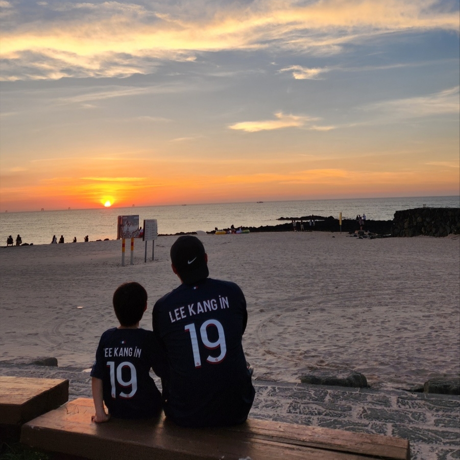 Nike Paris Saint-Germain 2023/24 Dri-Fit Stadium Home Jersey Midnight Navy (Non Marking Ver.) 착용 스타일