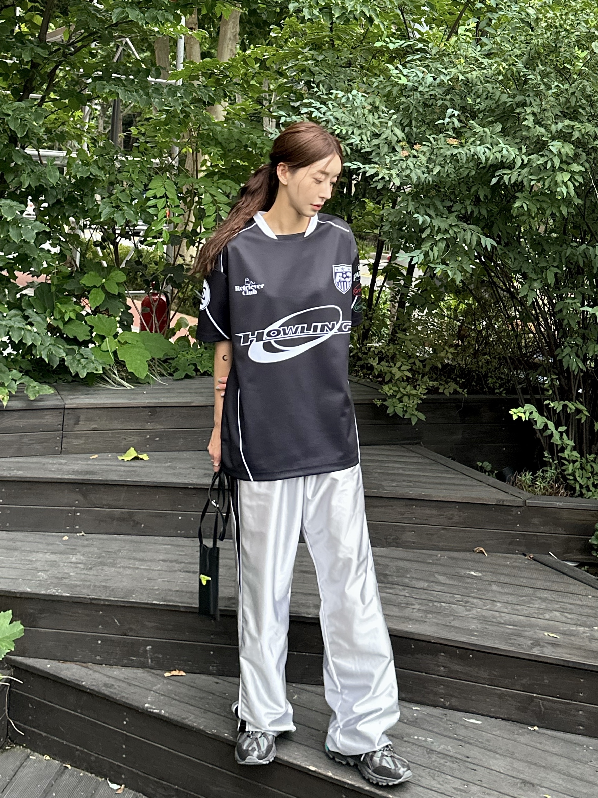 (W) Asics x Matin Kim Gel-Sonoma 15-50 Black Pure Silver, Balenciaga Swift Oval Sunglasses Black 착용 스타일 - 1
