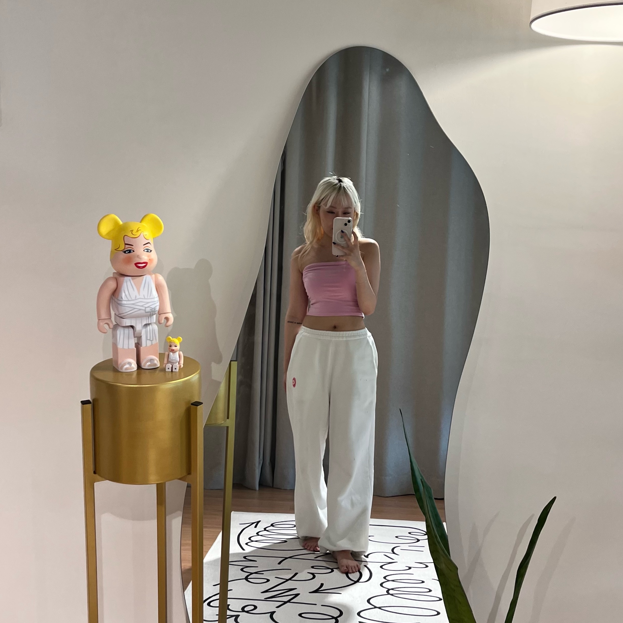 Bearbrick Marilyn Monroe 100% & 400% Set 착용 스타일