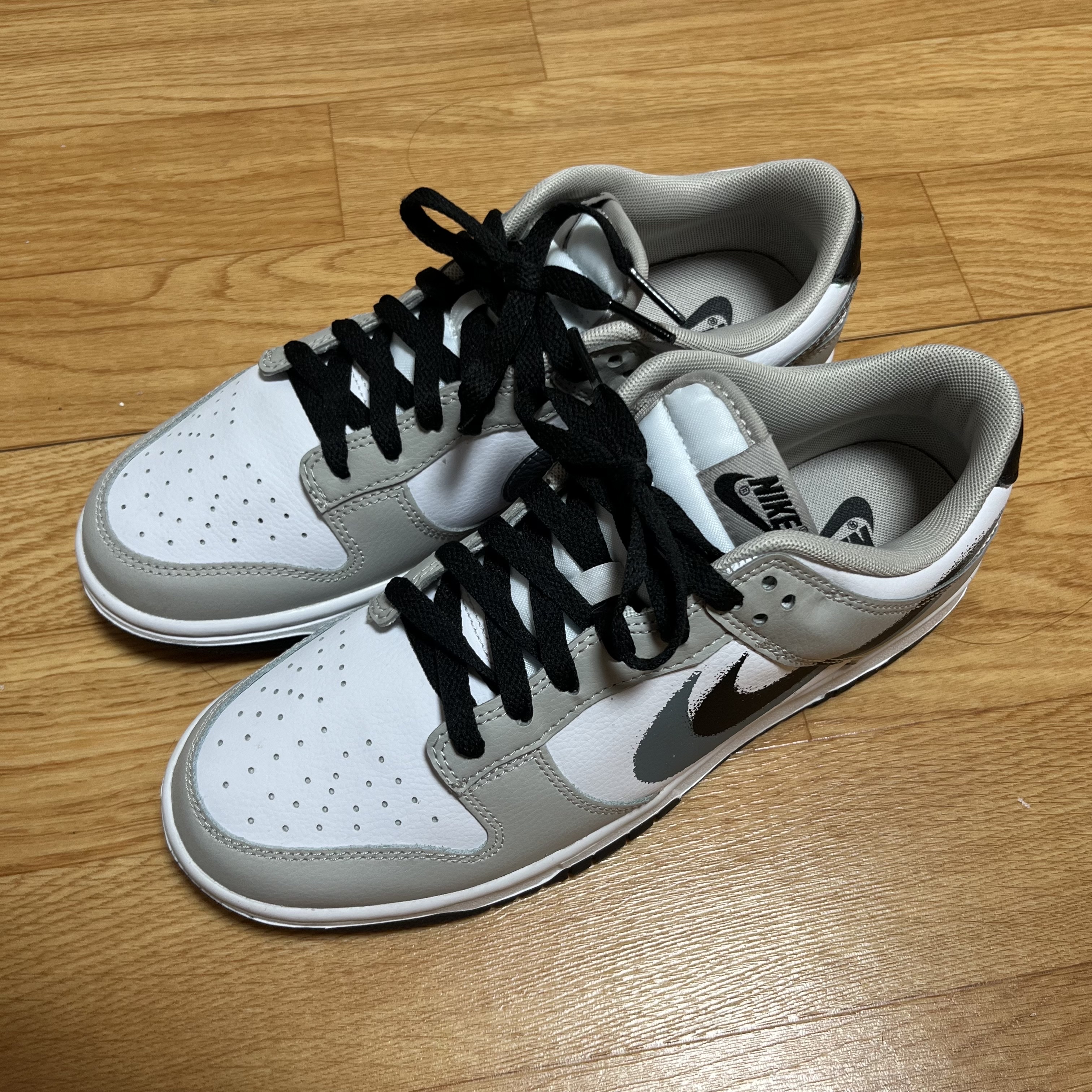 Nike Dunk Low Cool Grey White 착용 스타일