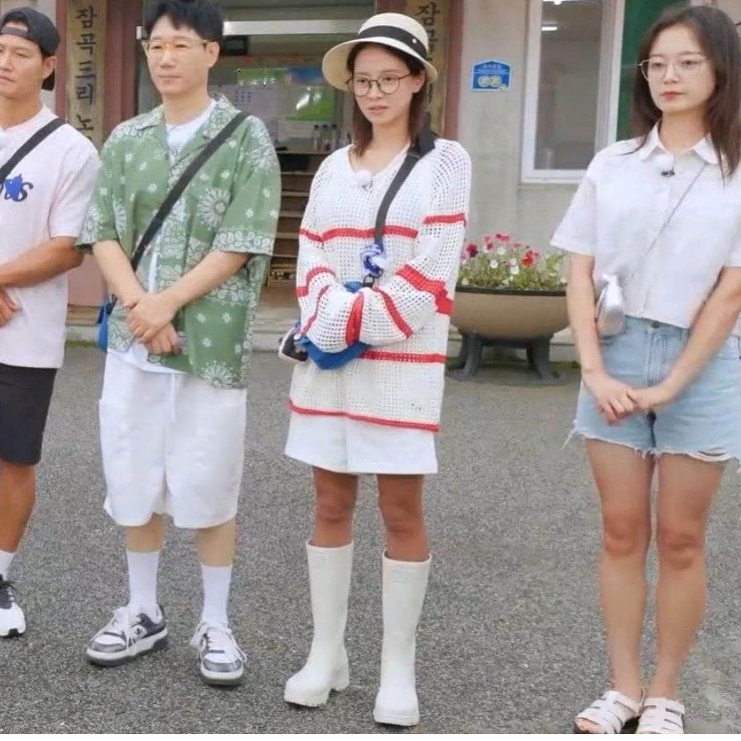 (W) Rockfishweatherwear Flatform Long Rain Boots Cream 착용 스타일 - 2