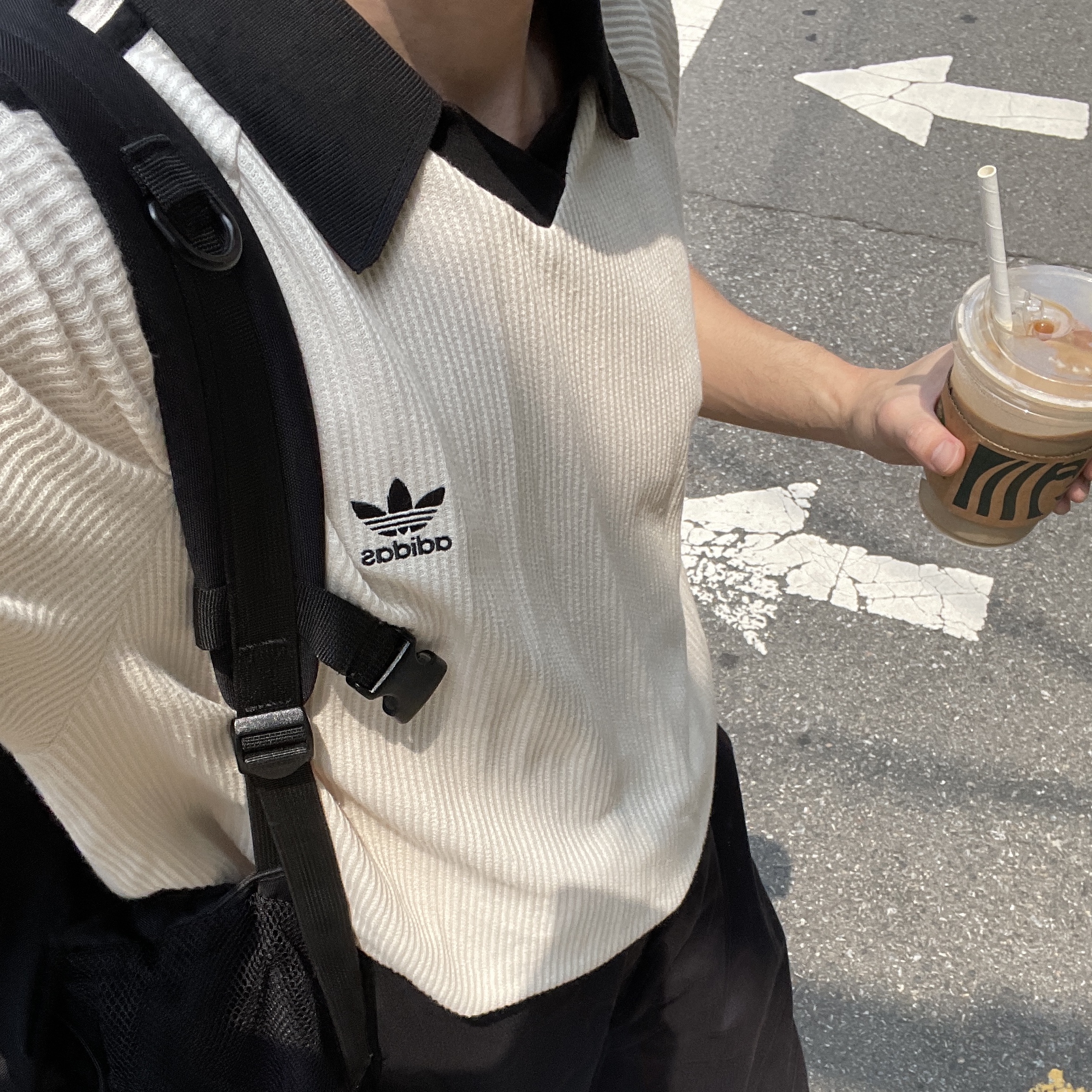 Adidas Adicolor Classics Waffle Polo Shirt Wonder White - KR Sizing, Adidas Adicolor Classics Waffle Polo Shirt Wonder White - US Sizing 착용 스타일