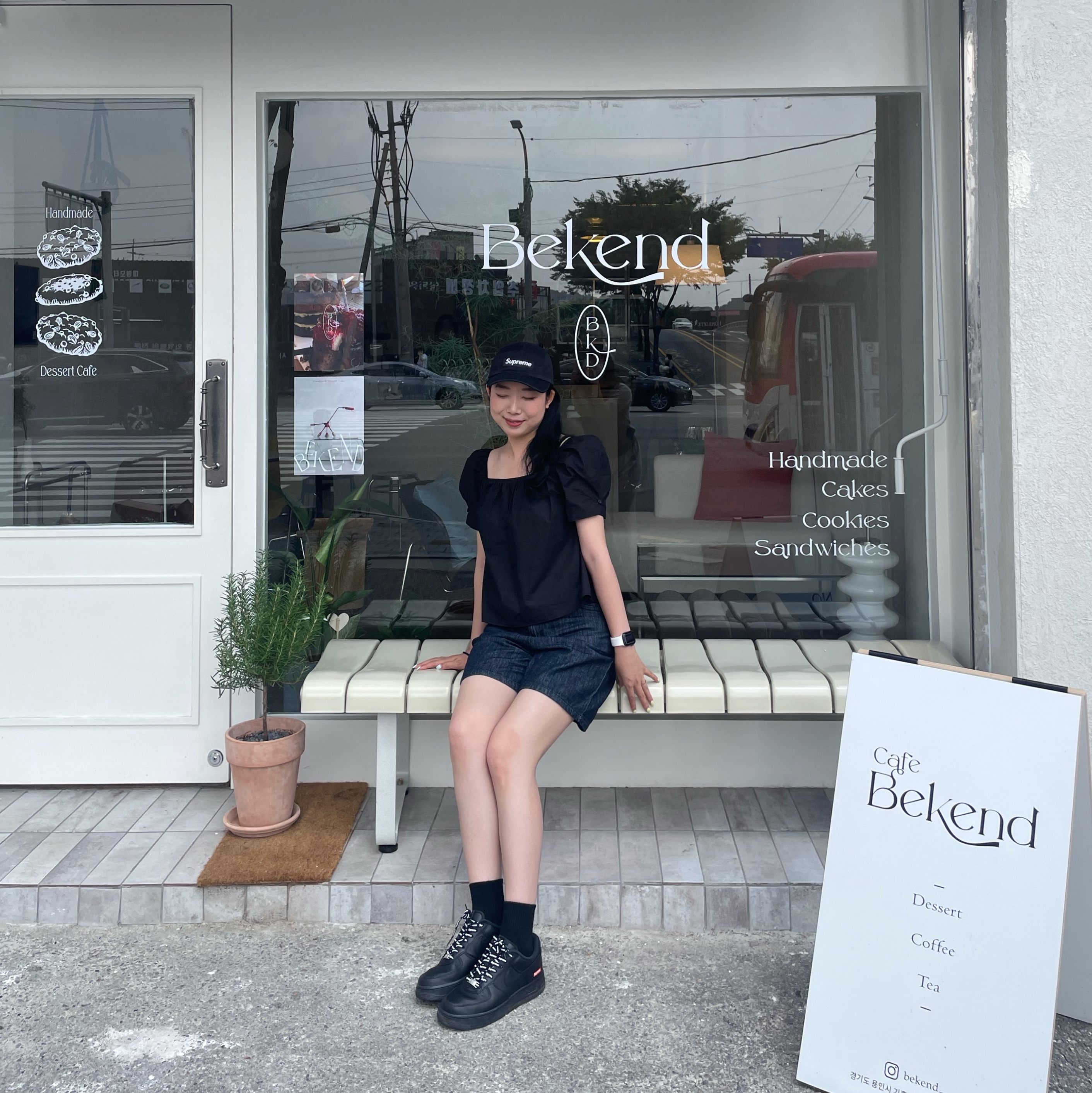Supreme Washed Chino Twill Camp Cap Black, Nike x Supreme Air Force 1 Low Black 착용 스타일