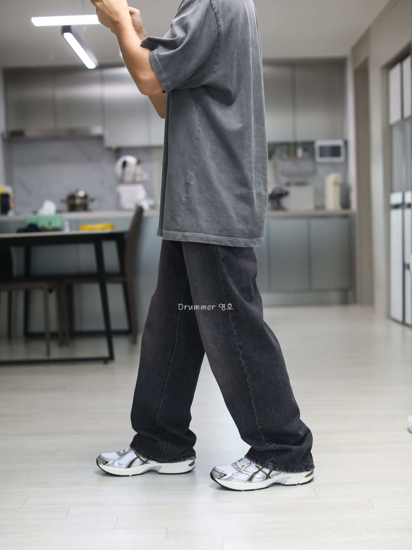 Asics Gel-1130 White Clay Canyon 착용 스타일 - 2