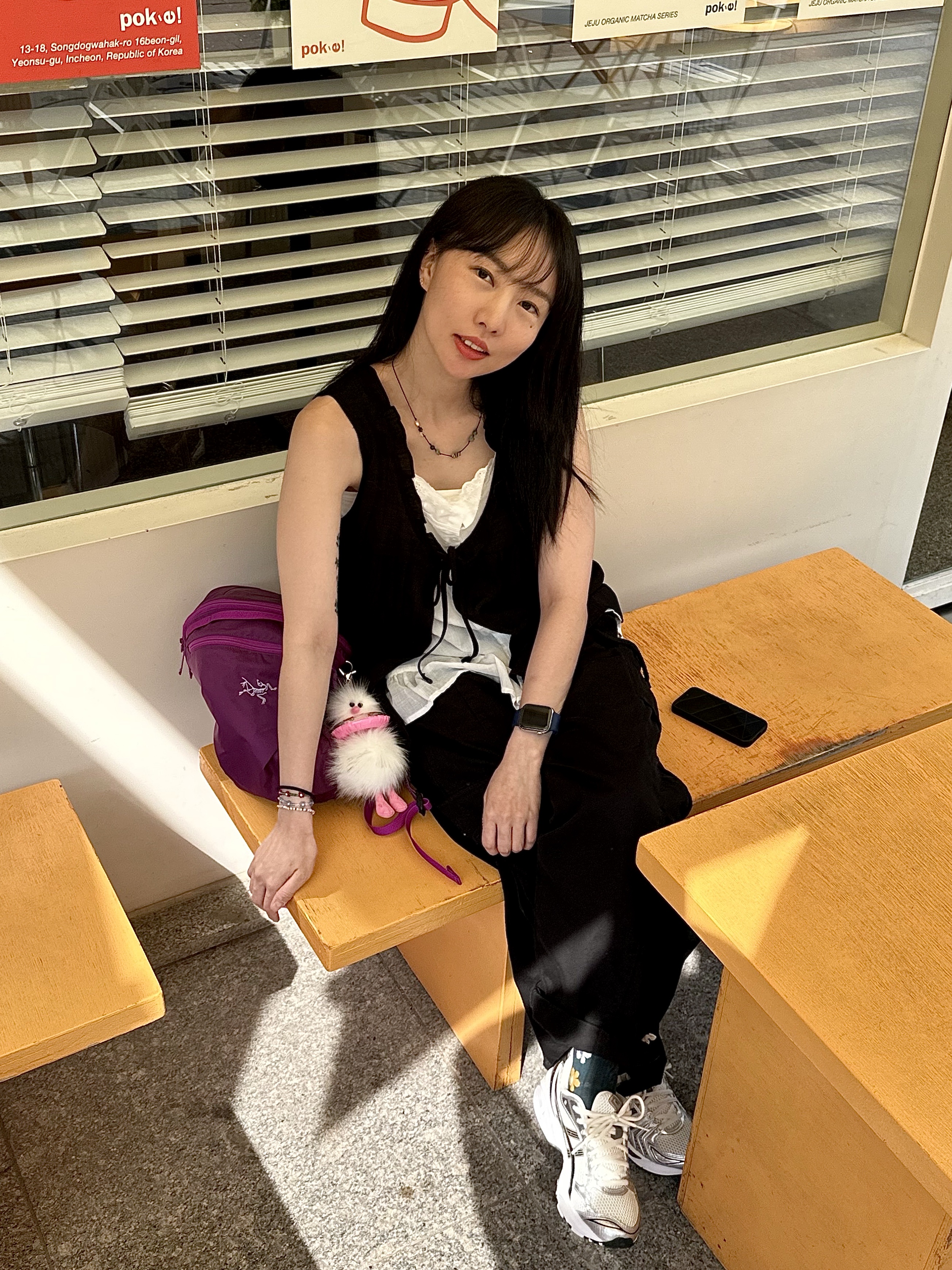 Arc'teryx Heliad 15 Backpack Groovie, Asics Gel-Kayano 14 Cream Black 착용 스타일 - 2