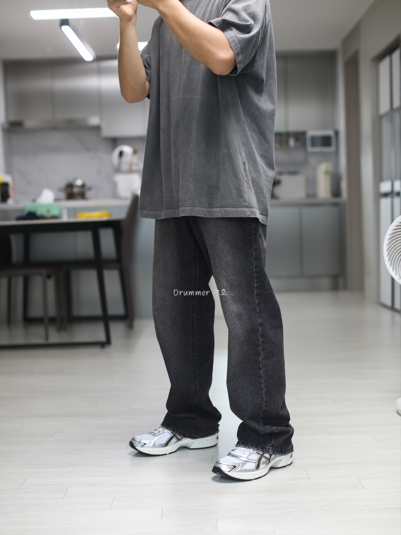 Asics Gel-1130 White Clay Canyon 착용 스타일 - 1