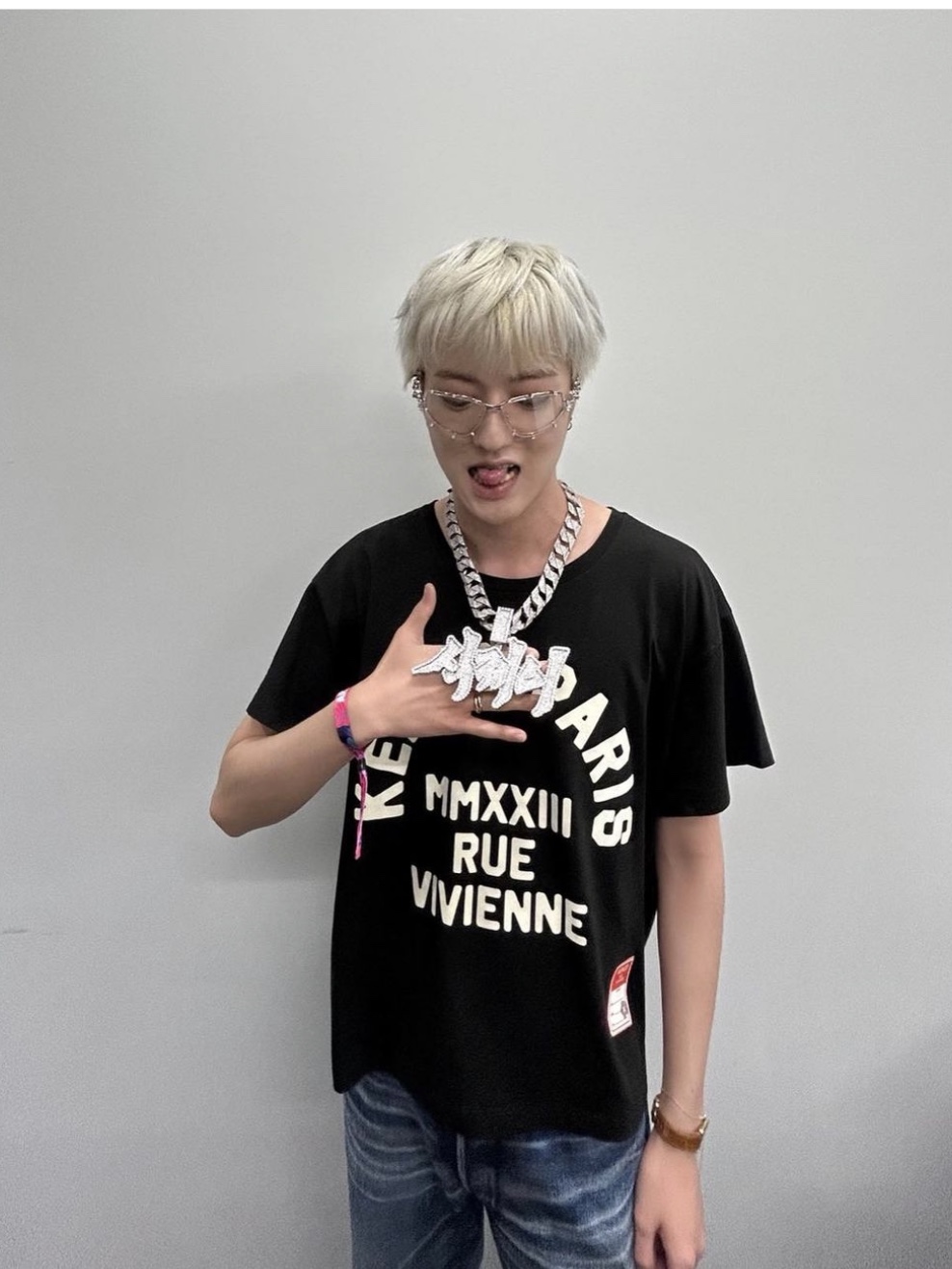 Gentle Monster x D'heygere Tiara 02 Silver 착용 스타일