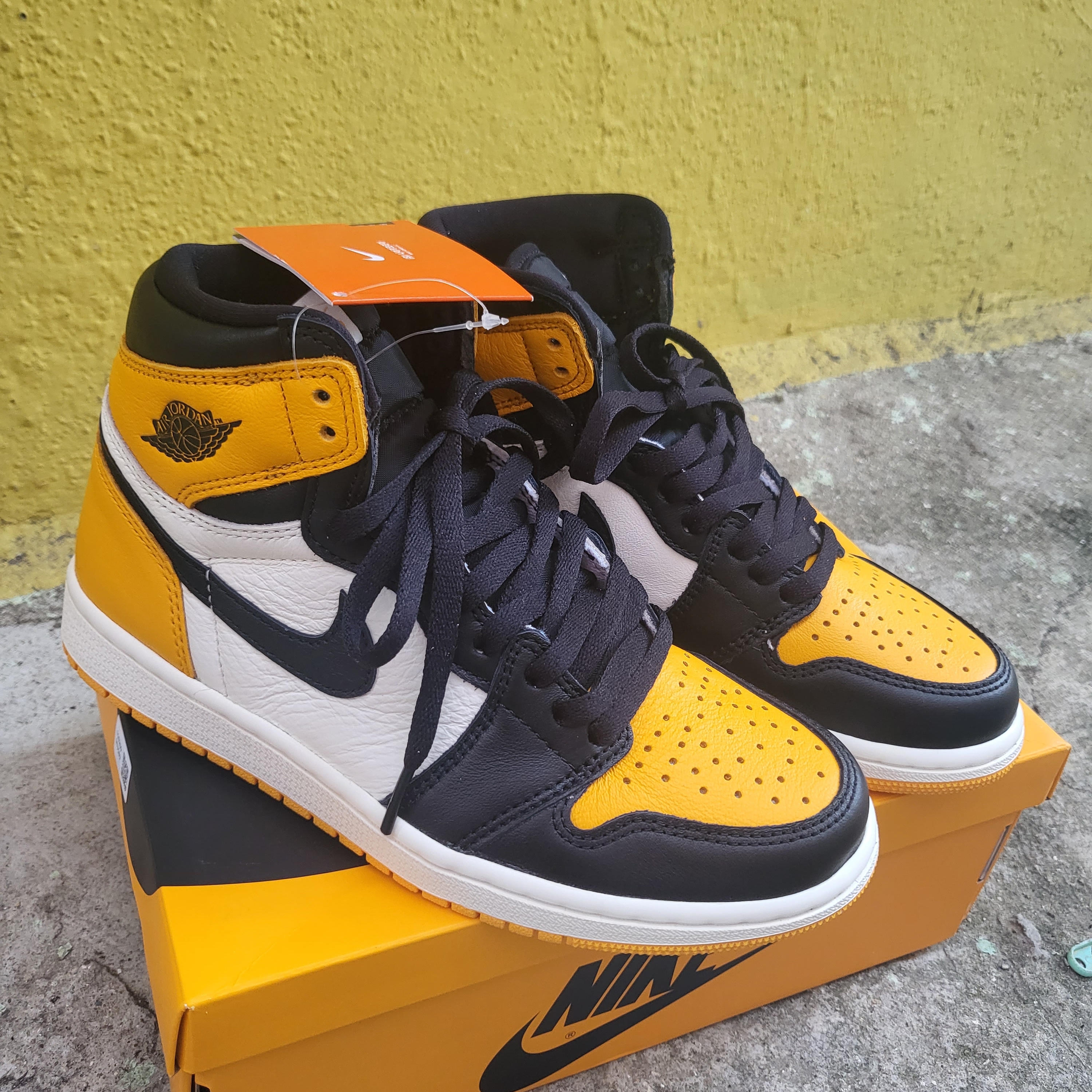 Jordan 1 Retro High OG Taxi 착용 스타일