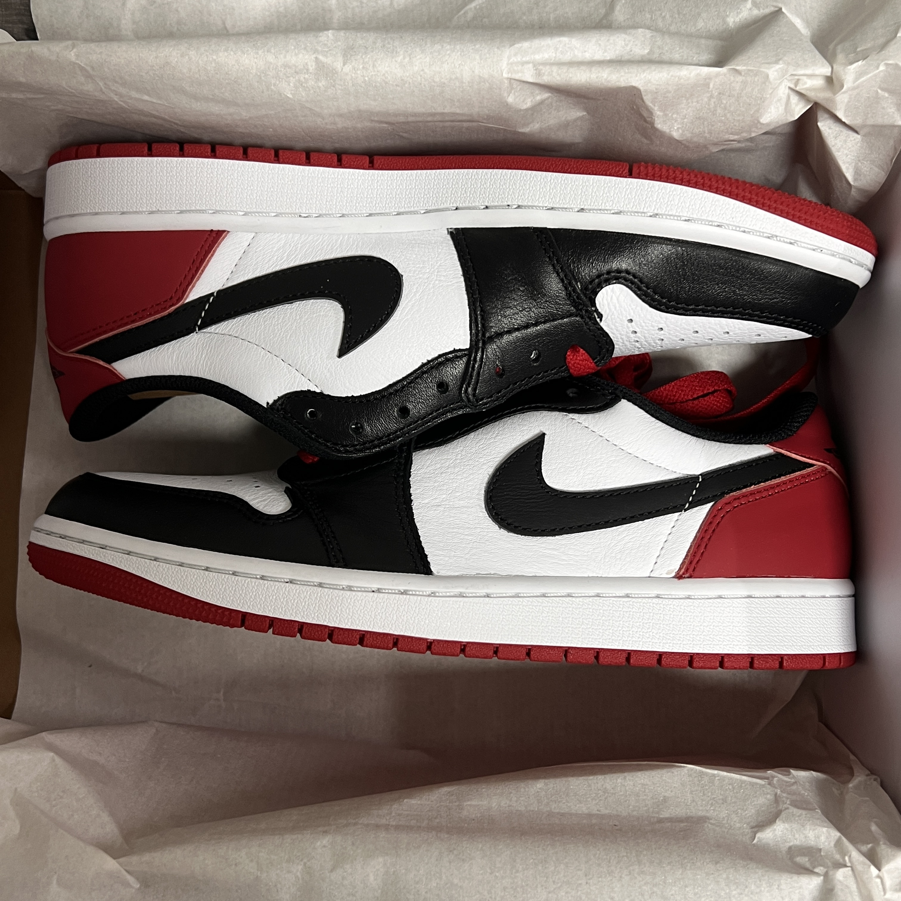 Jordan 1 Retro Low OG Black Toe 착용 스타일 - 3