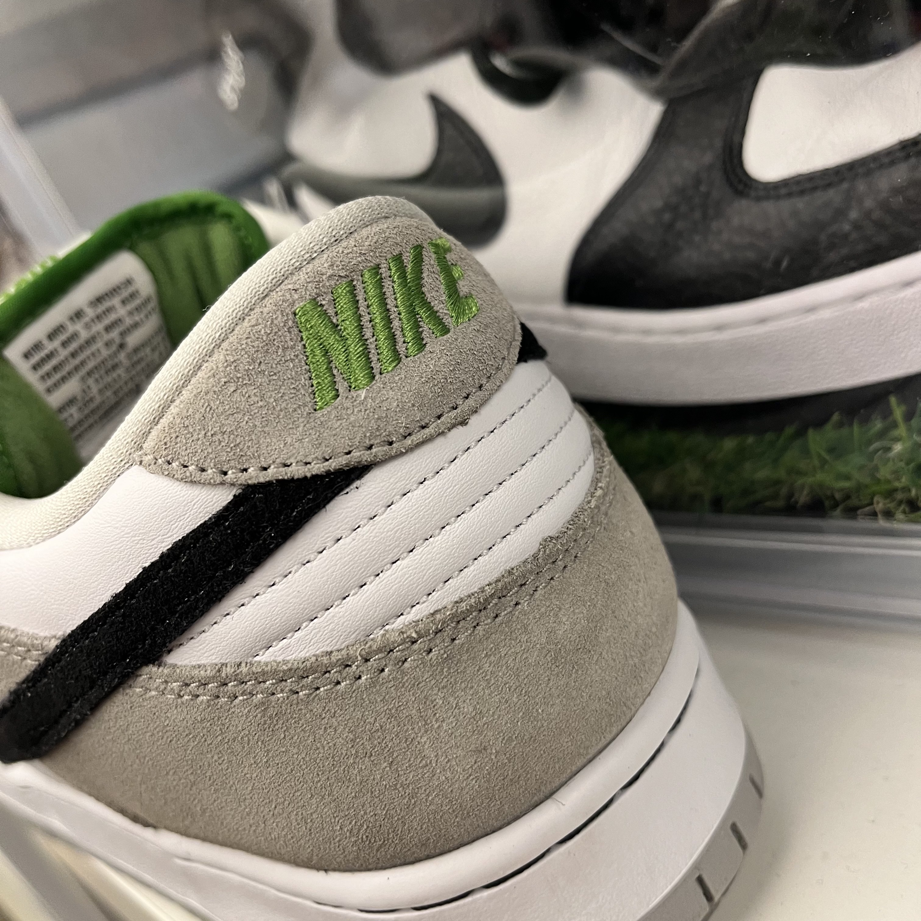 Nike SB Dunk Low Pro Chlorophyll 착용 스타일 - 1