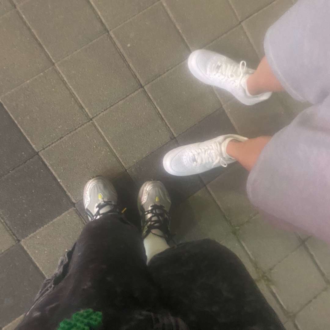 Nike x Supreme Air Force 1 Low White 착용 스타일 - 1