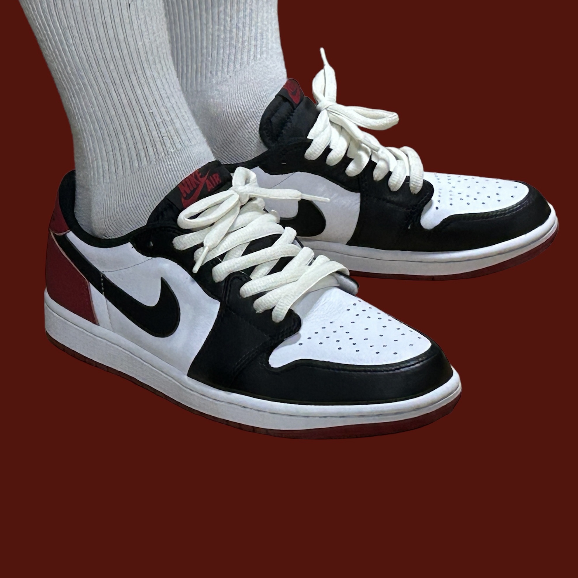 Jordan 1 Retro Low OG Black Toe 착용 스타일 - 1