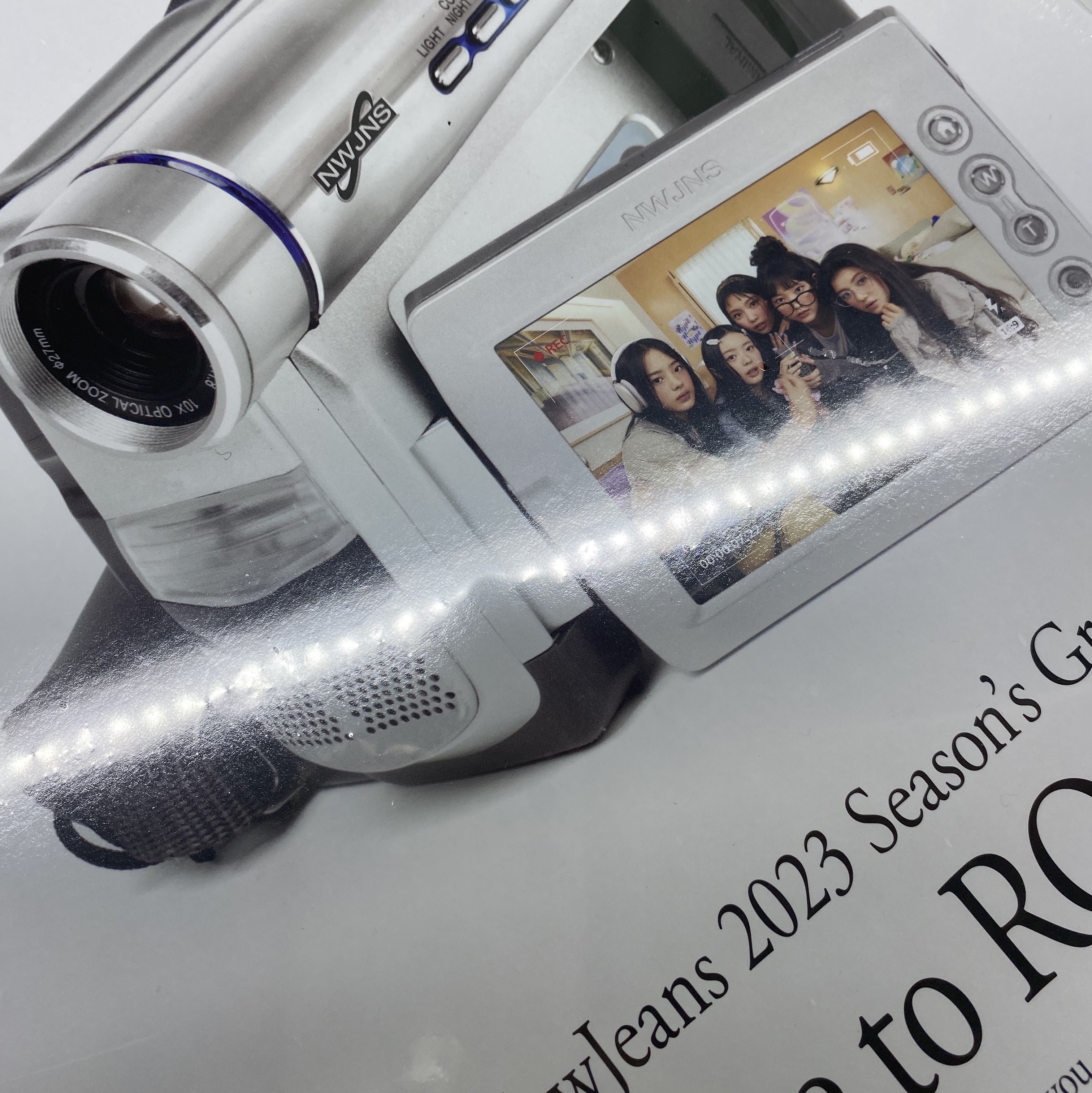 NewJeans Welcome to Room 722 Season’s Greetings 2023 착용 스타일