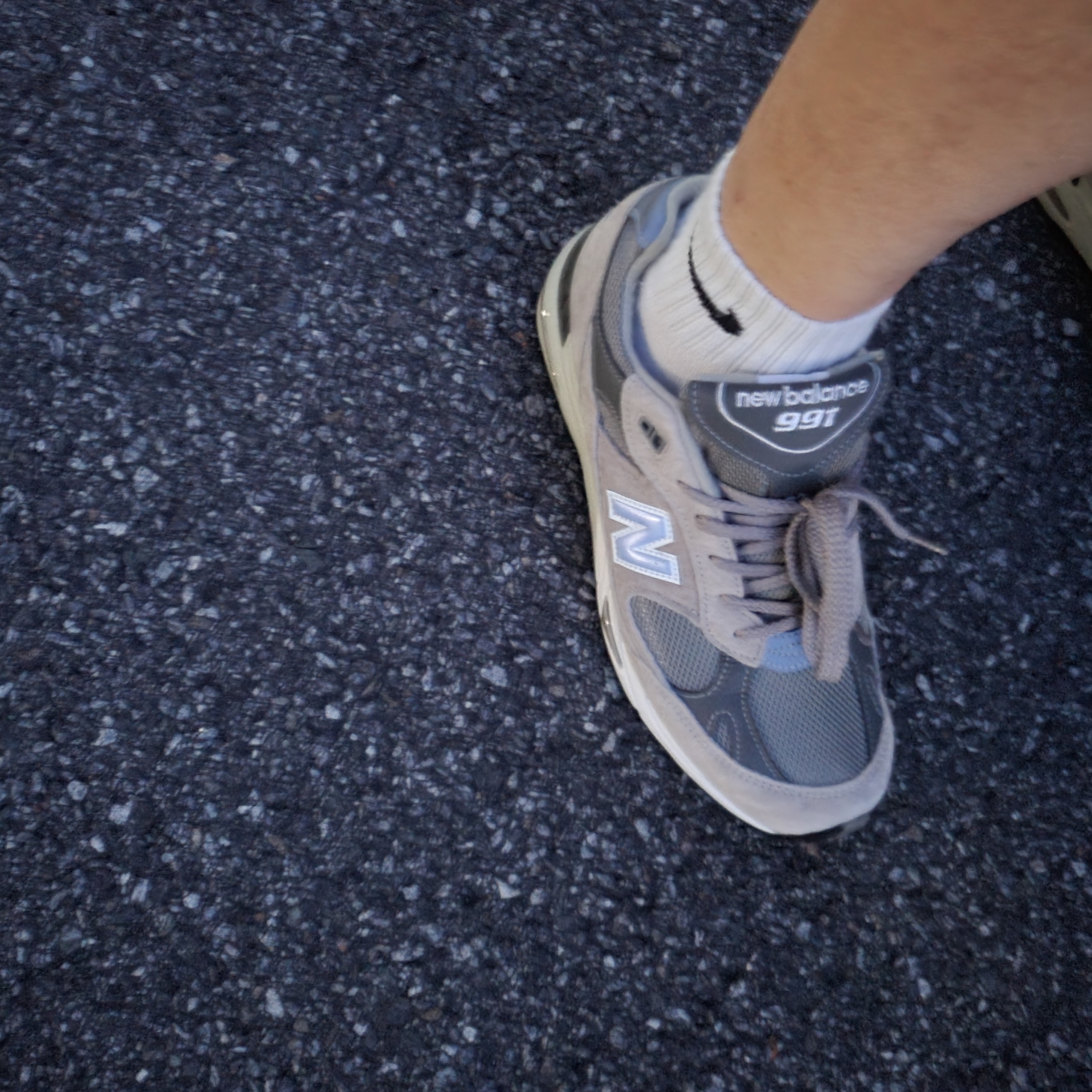 New Balance 991 Made in UK Grey 착용 스타일
