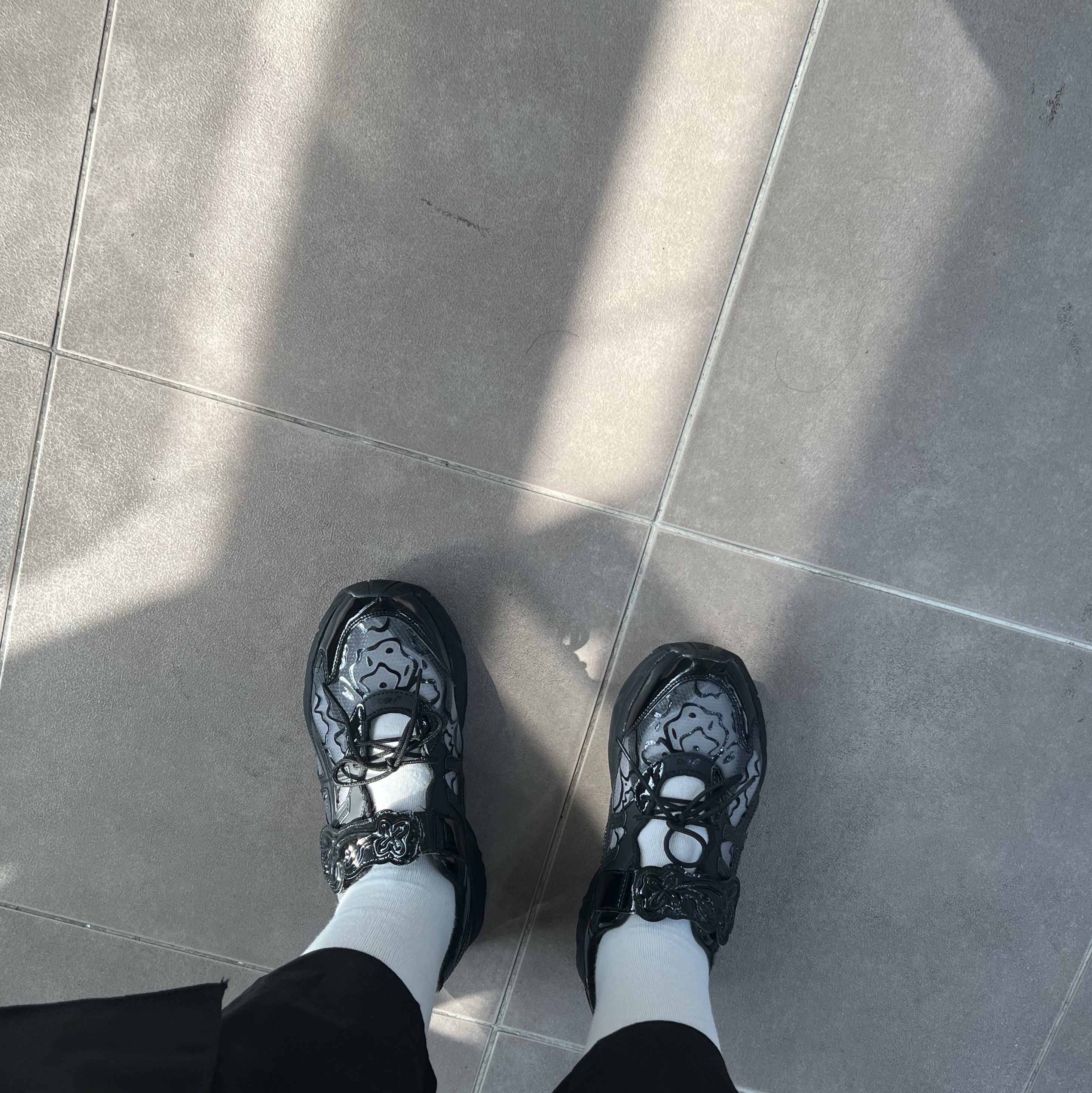 Asics x Cecilie Bahnsen GT-2160 Black 착용 스타일