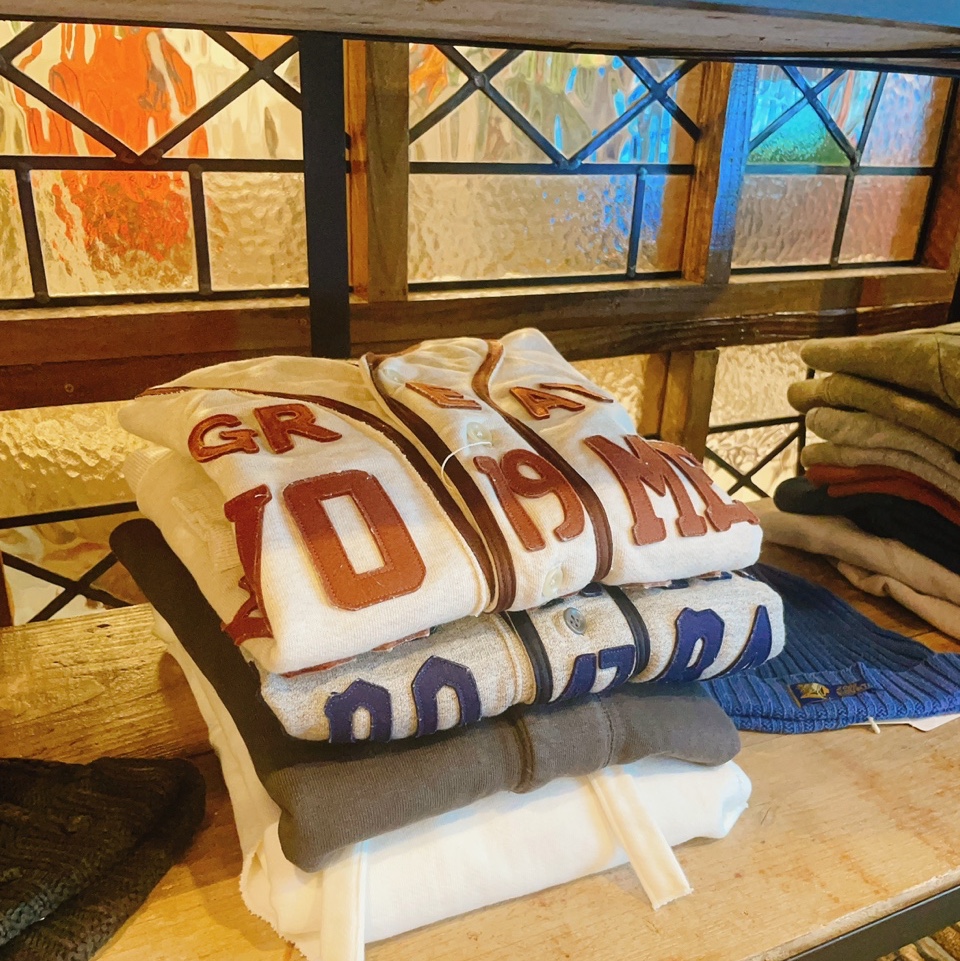 Stussy Built Tough T-Shirt White, Stussy Big Stock Water Shorts Brown 착용 스타일 - 2