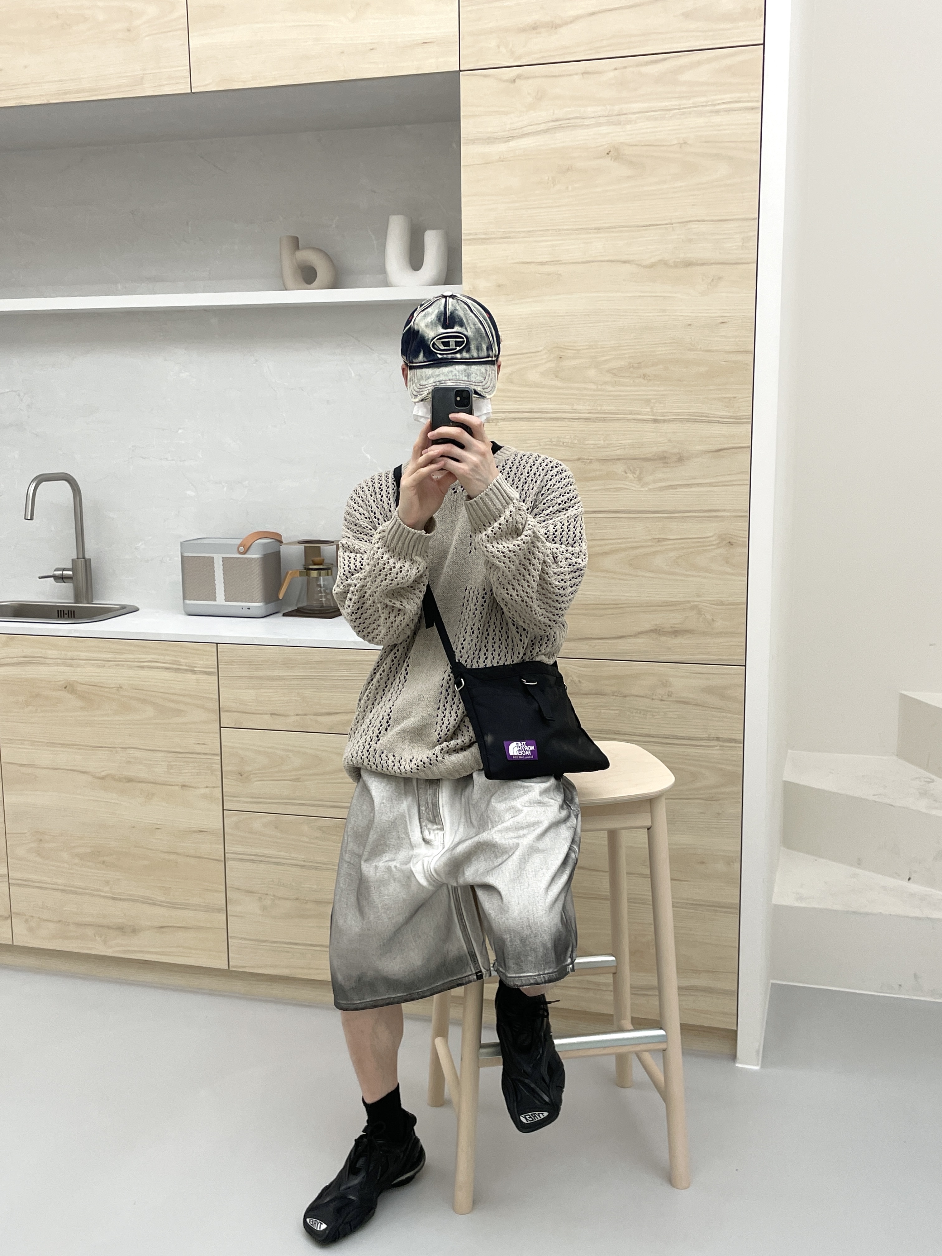 (W) Balenciaga Tyrex Sneakers Black, Balenciaga Tyrex Sneakers Black 착용 스타일