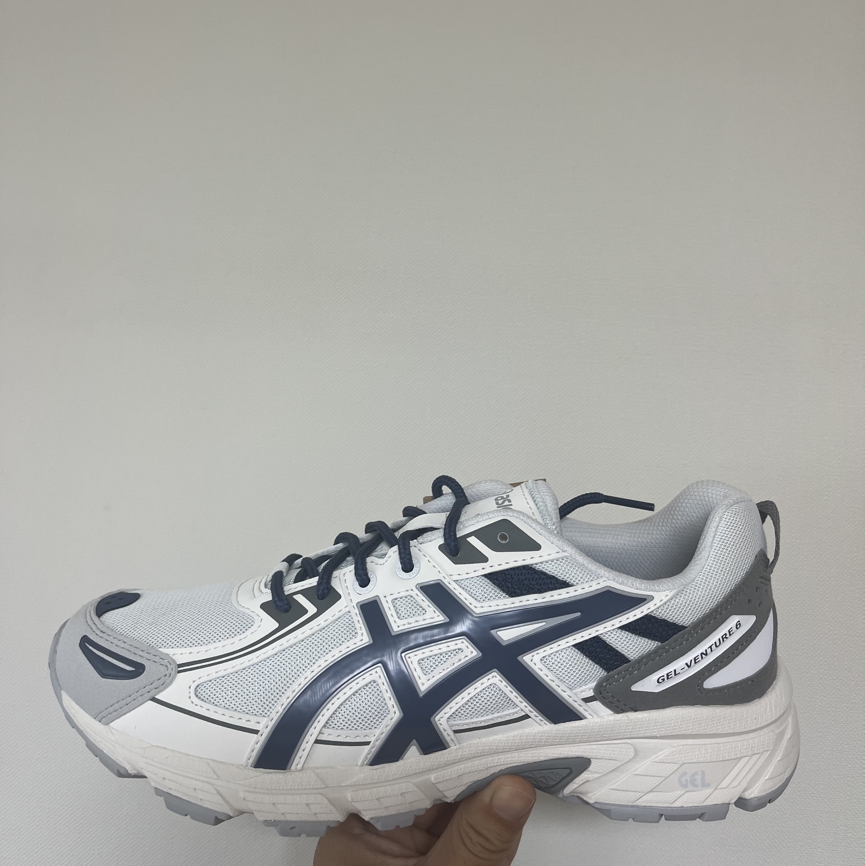 Asics Gel-Venture 6 Bering Sea 착용 스타일 - 1