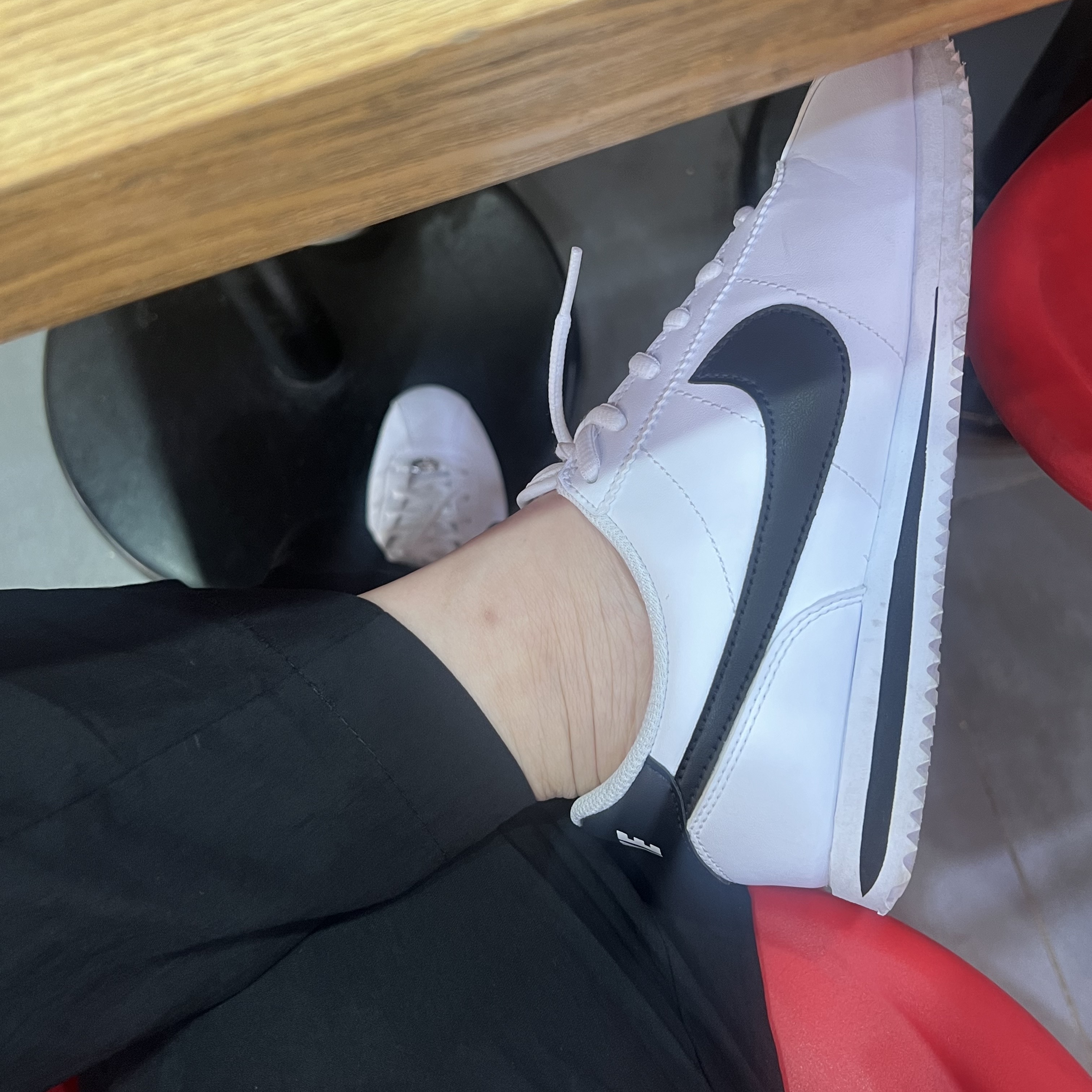 (GS) Nike Cortez Basic SL White Black 착용 스타일