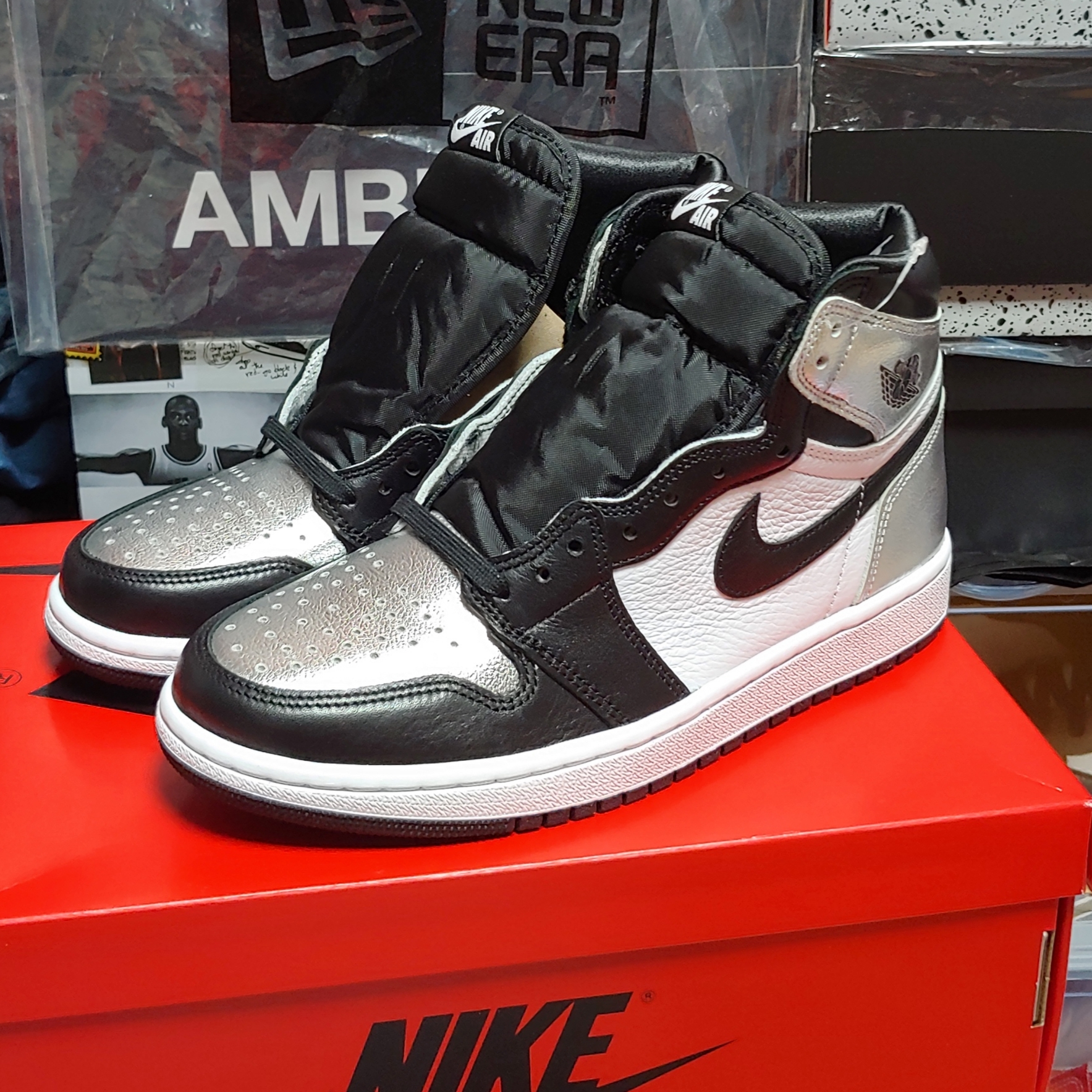 (W) Jordan 1 Retro High OG Silver Toe 착용 스타일 - 2