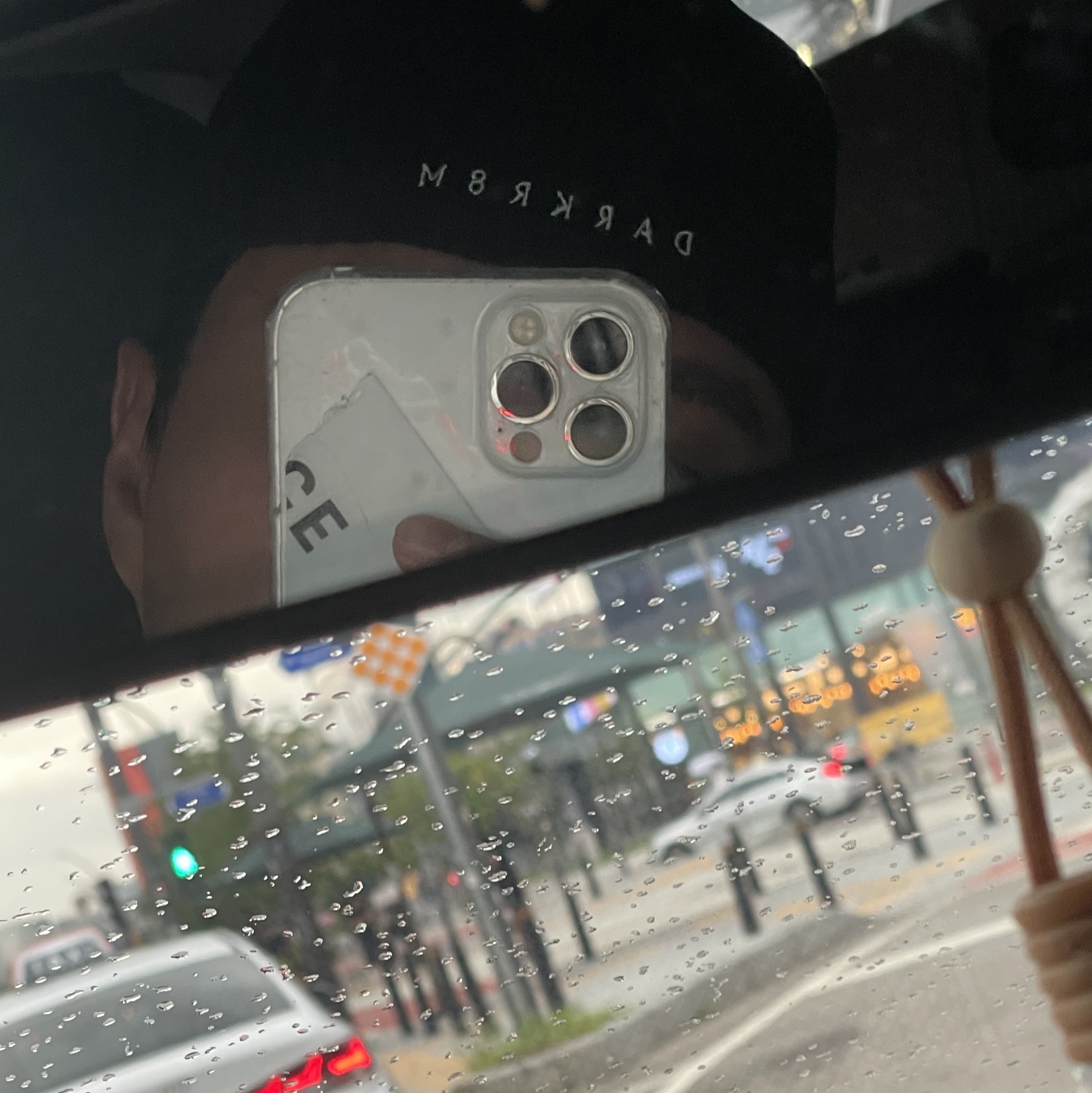Darkr8m Studio x New Era Fitted Cap Black 착용 스타일