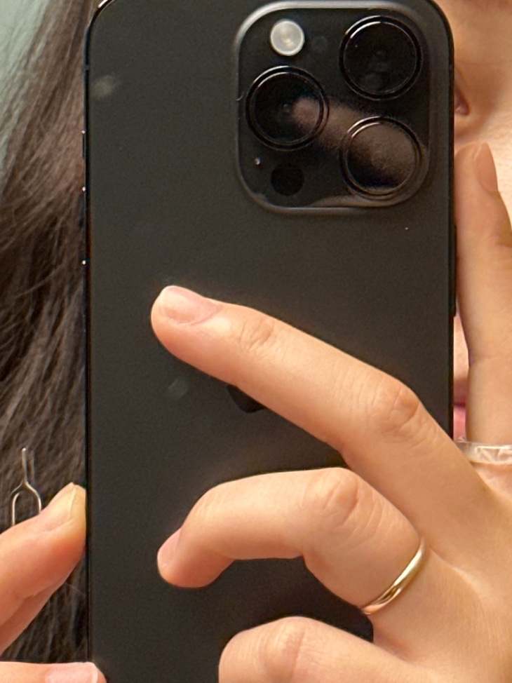 Apple iPhone 14 Pro 256GB Space Black (Korean Ver.) 착용 스타일