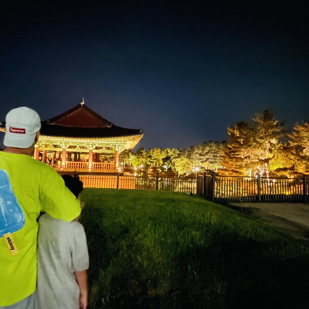 Stussy Popsicle T-Shirt Keylime, Supreme Denim Camp Cap Washed Blue - 22FW 착용 스타일