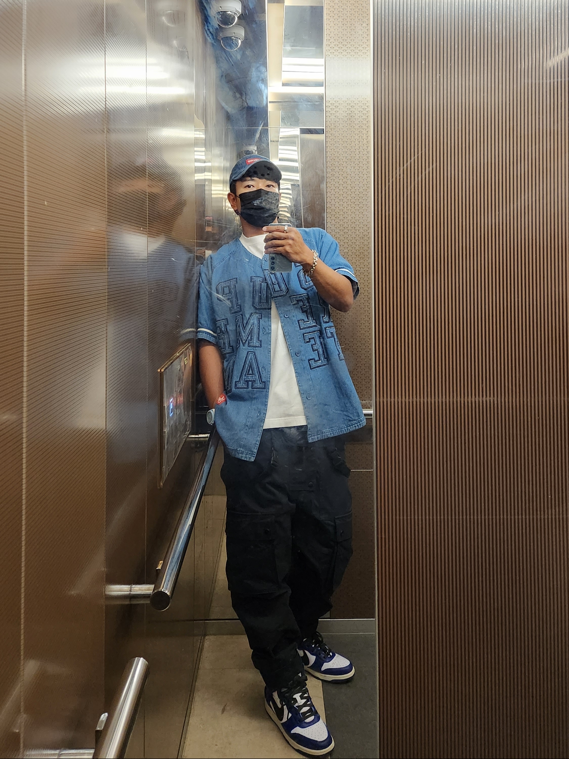 Supreme Washed Chino Twill Camp Cap Denim - 22FW, Supreme Denim Baseball Jersey Blue - 22FW 착용 스타일