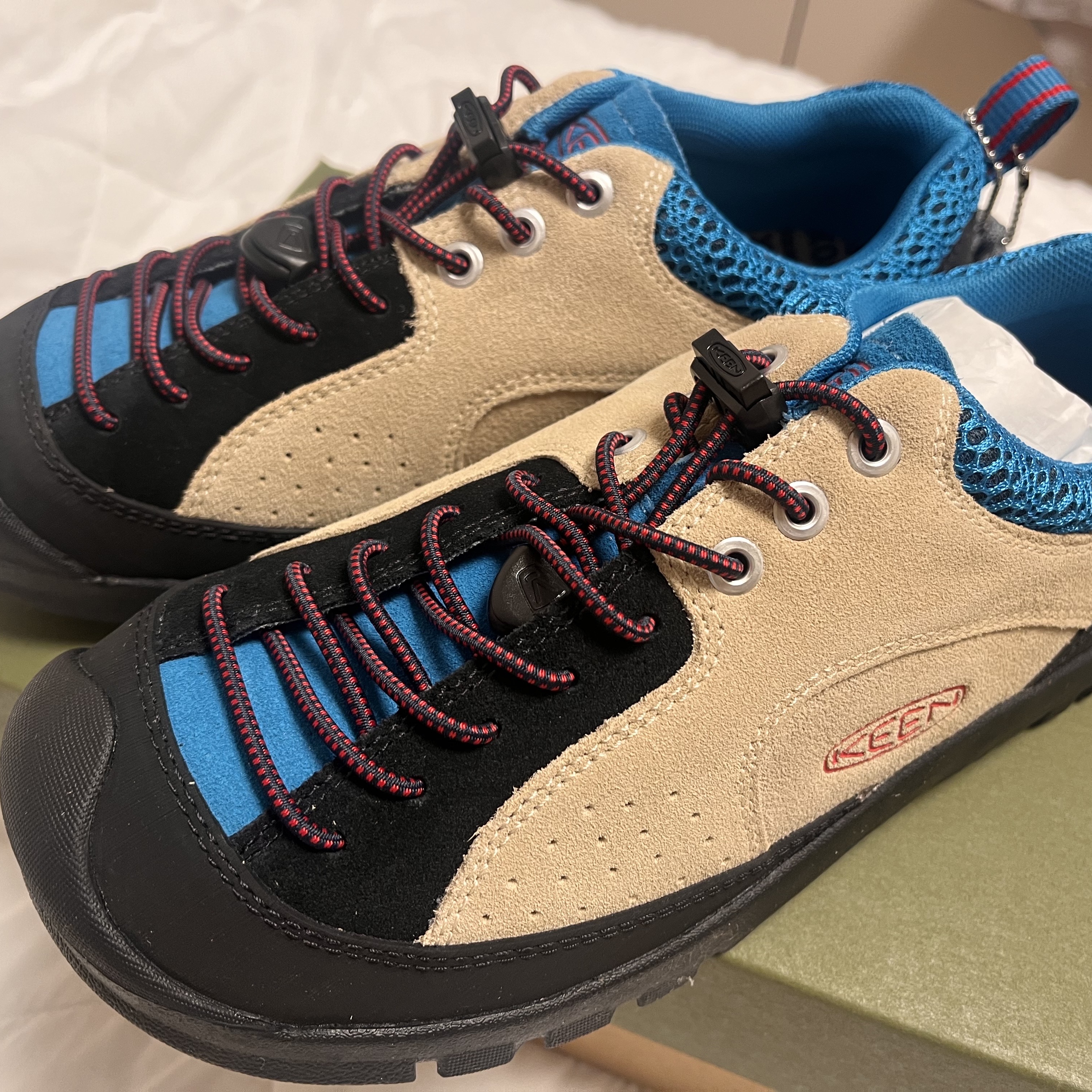 Keen Jasper Rocks SP Sneakers Beige 착용 스타일